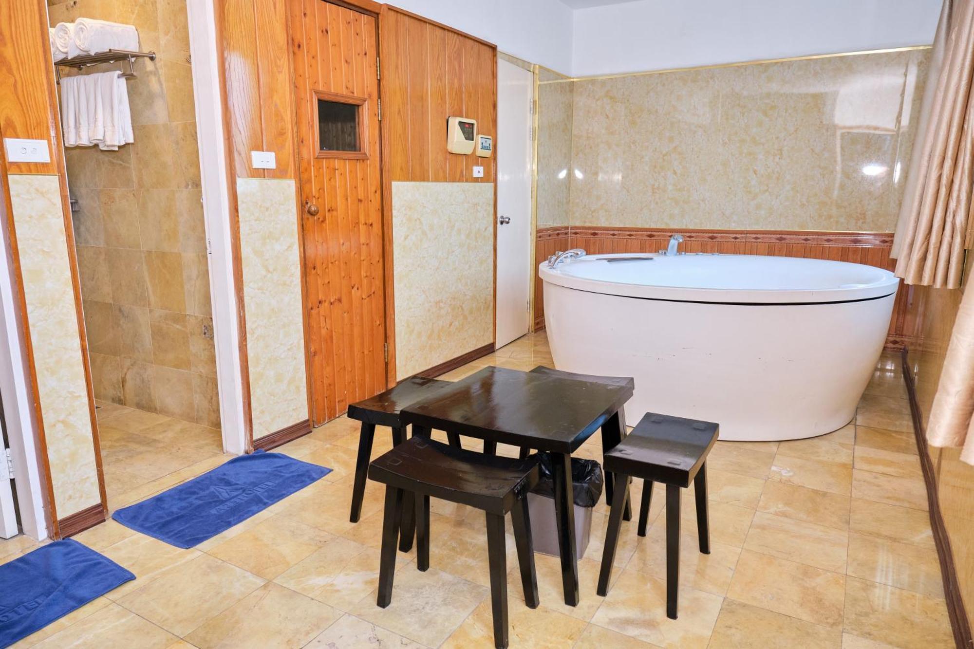 A25 - 12 Ngo Sy Lien Hotel