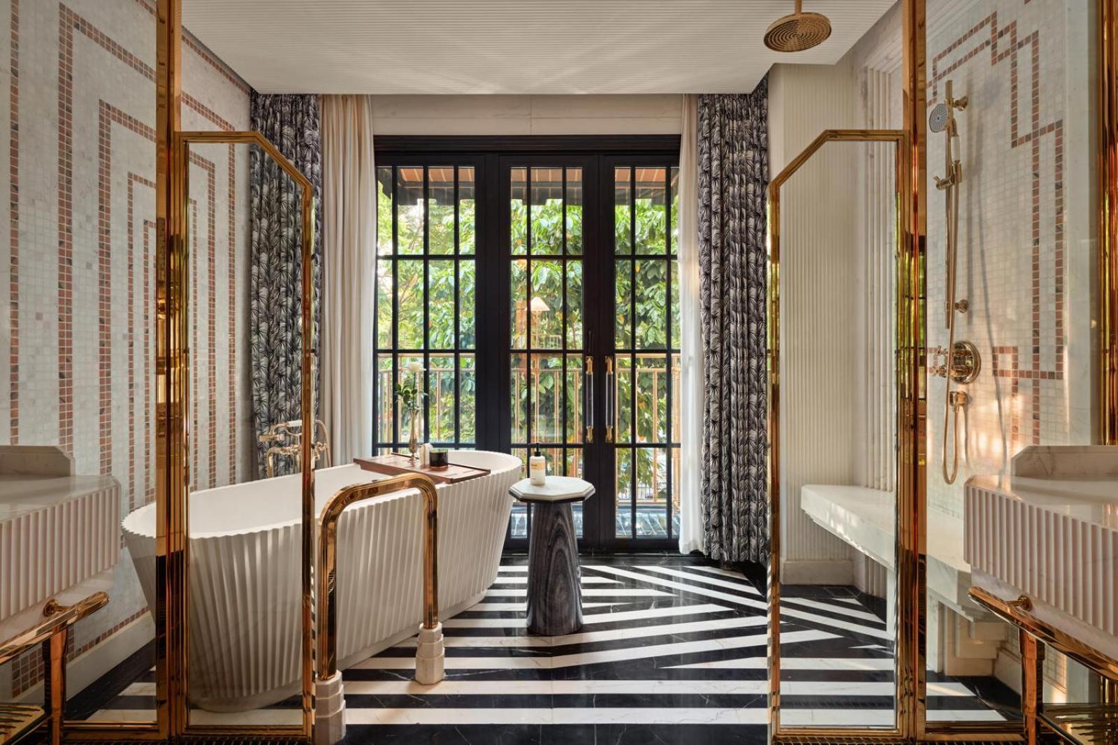 Hotel Capella 5*