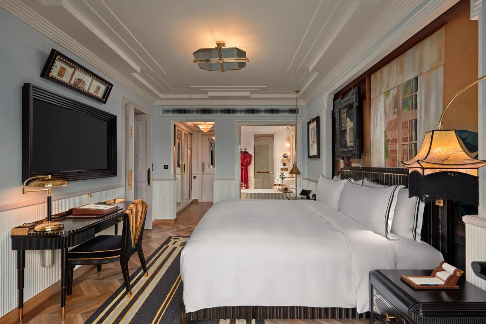 Hotel Capella 5*