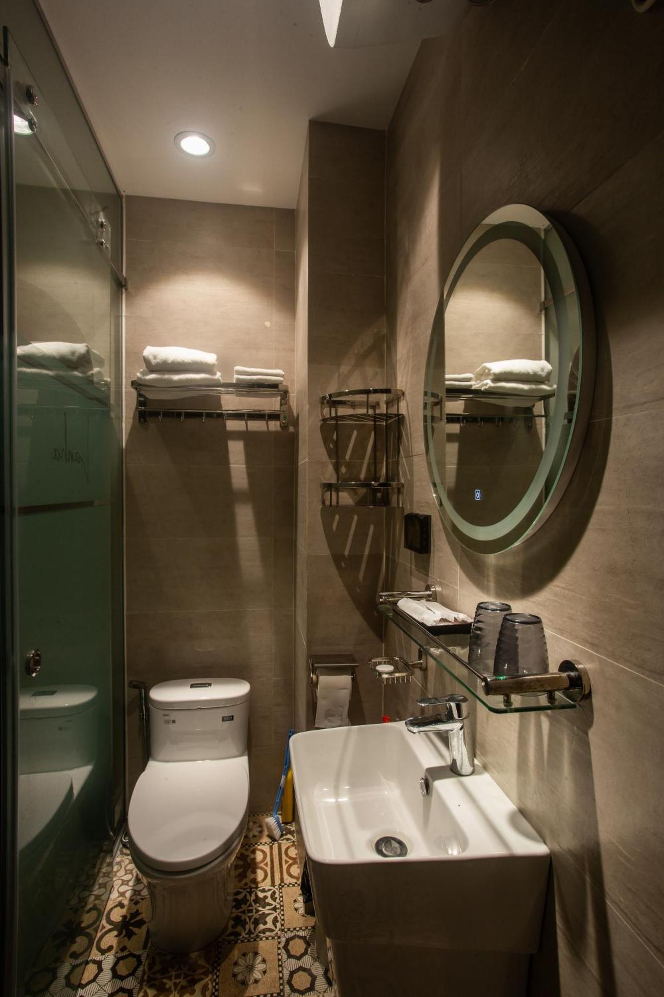 Lanha - Hotel *