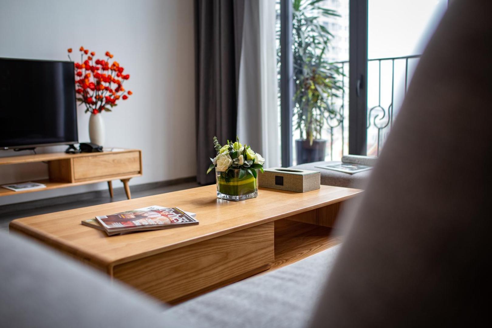 Pentstudio_5stars_westlake_luxury *