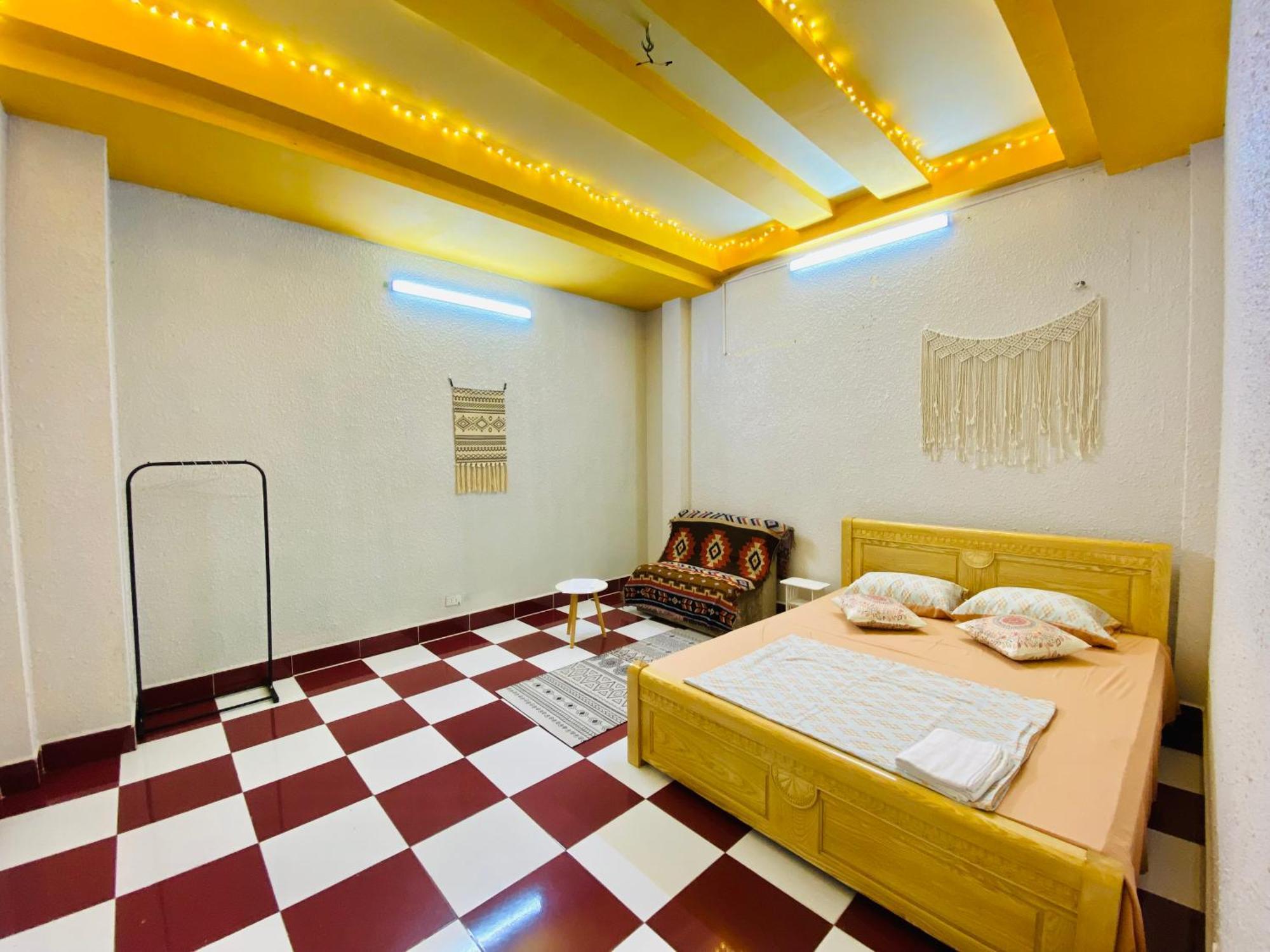 Dnut's House Hotel *