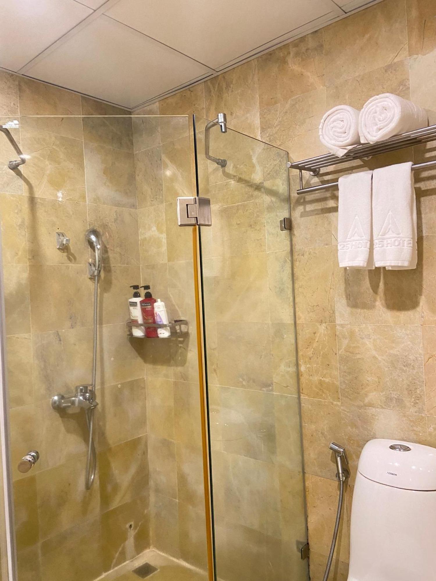 Hotel A25 - 12 Ngo Sy Lien 3*