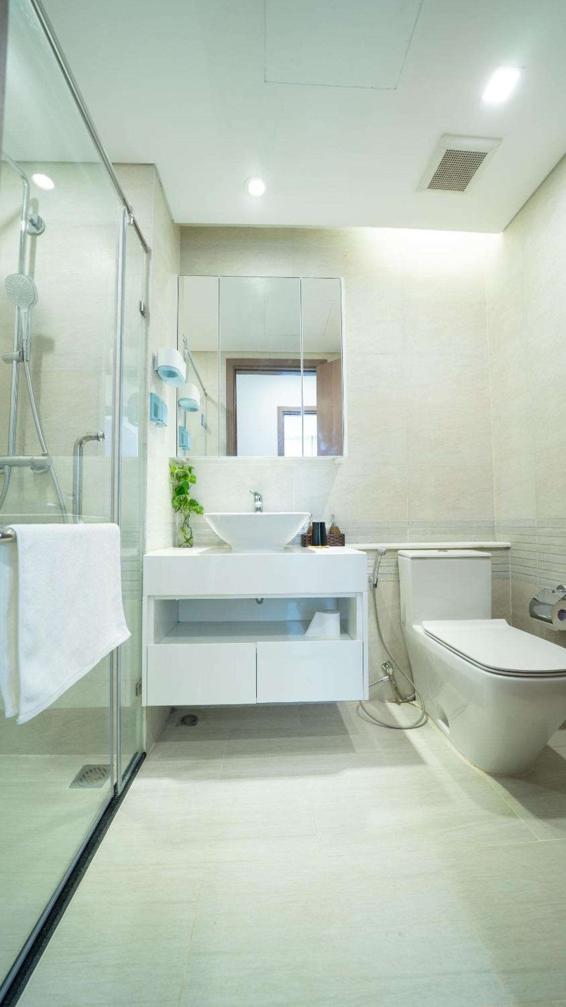Apartment Qmp - Vinhomes Metropolis Hanoi