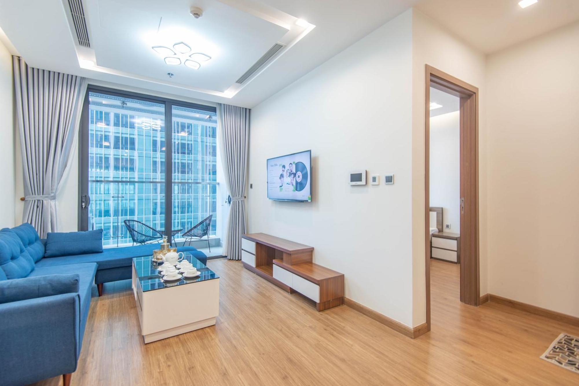 Royal Serviced Vinhomes Metropolis Aparthotel *