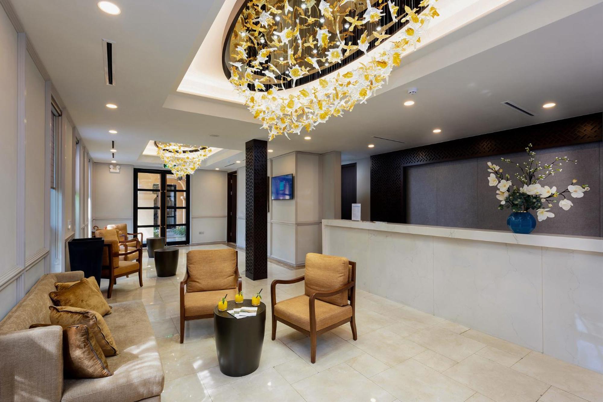 Wyndham Sky And 5* Hanoi