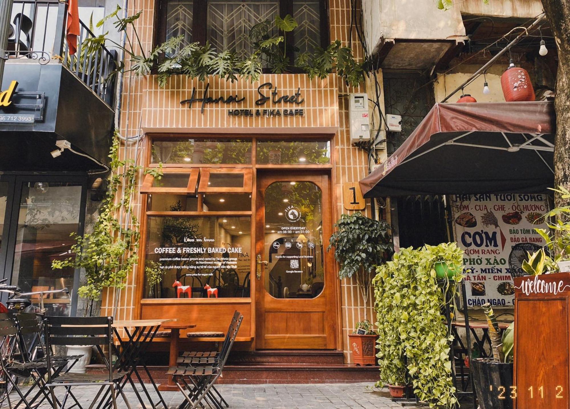 Street Hanoi