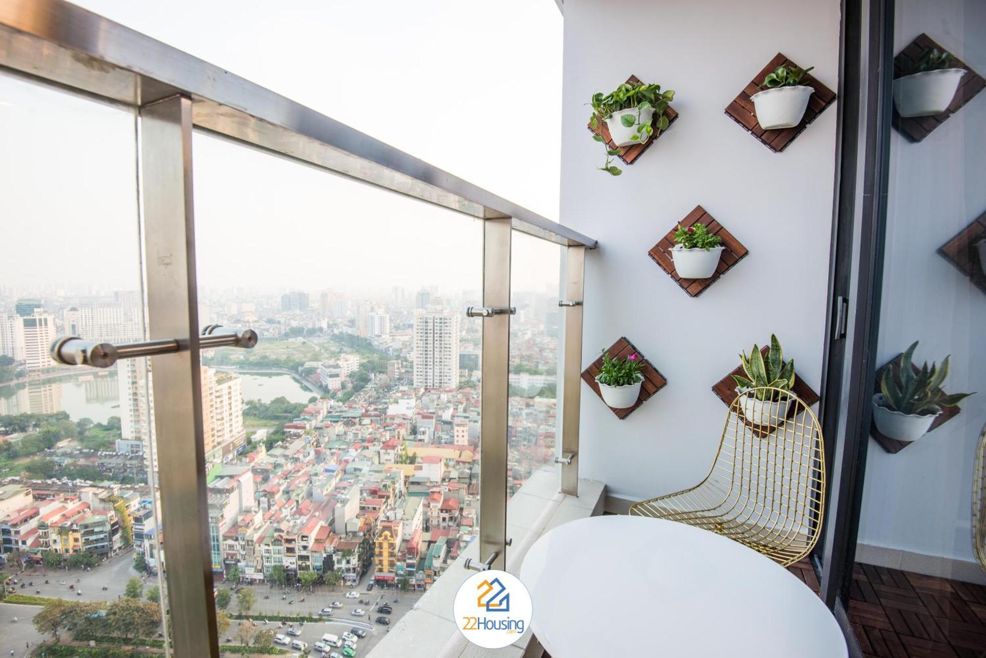 Royal Serviced Vinhomes Metropolis Aparthotel Hanoi