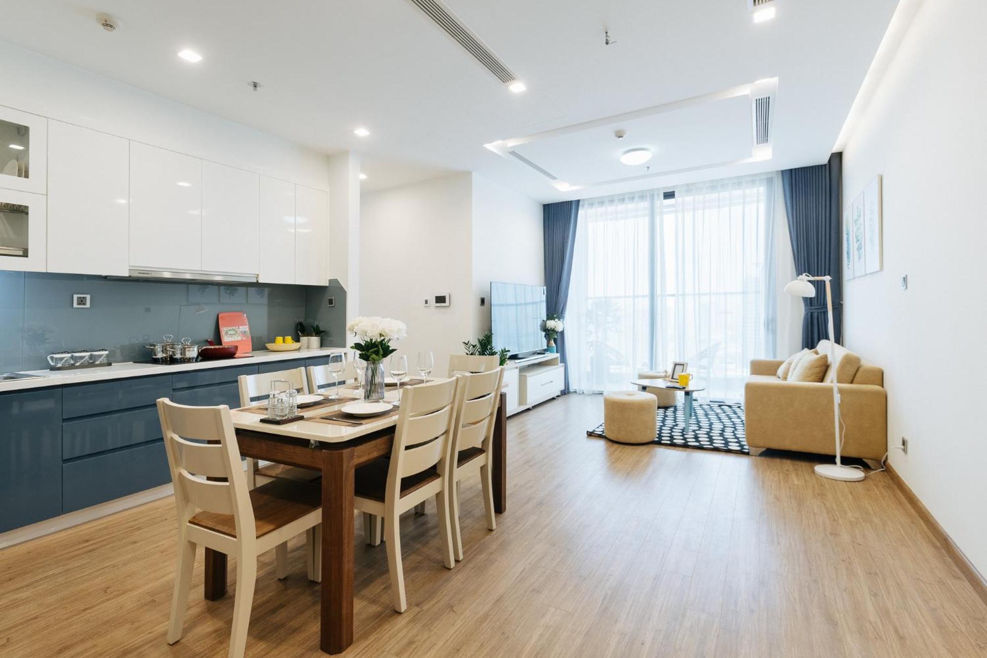 Royal Serviced Vinhomes Metropolis * Hanoi