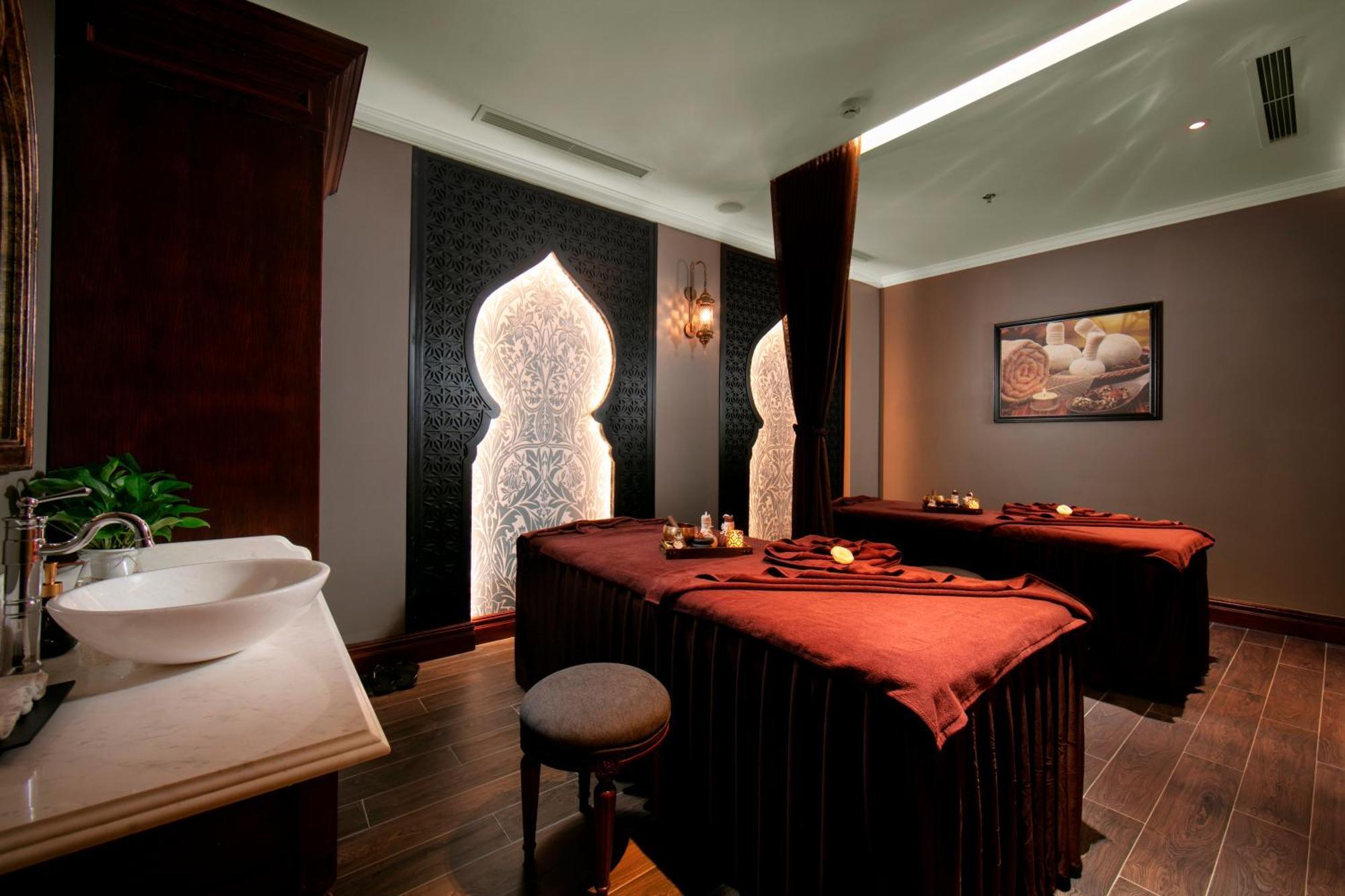Le Chanvre & Hà Nội