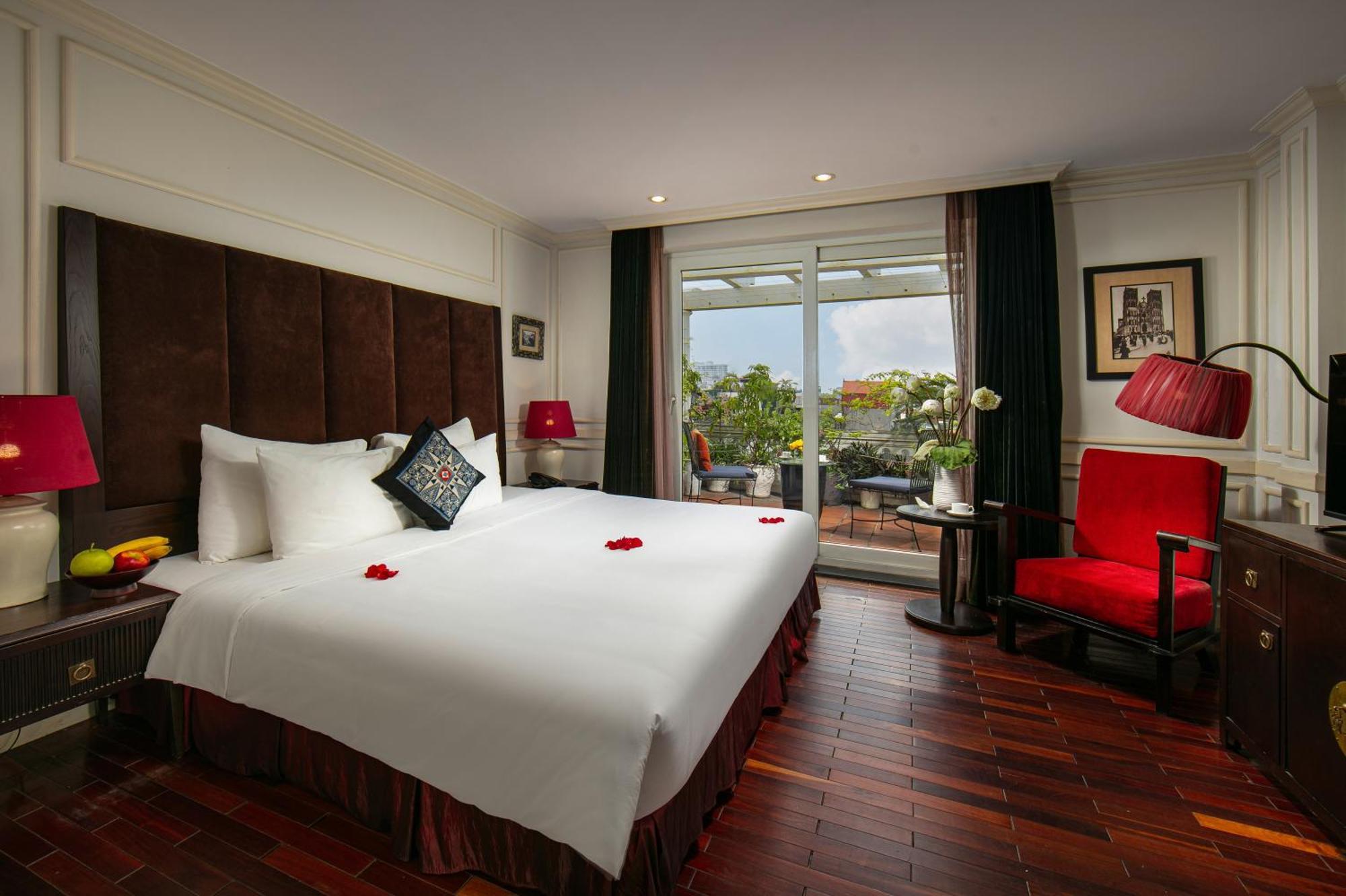 Boutique & 4*