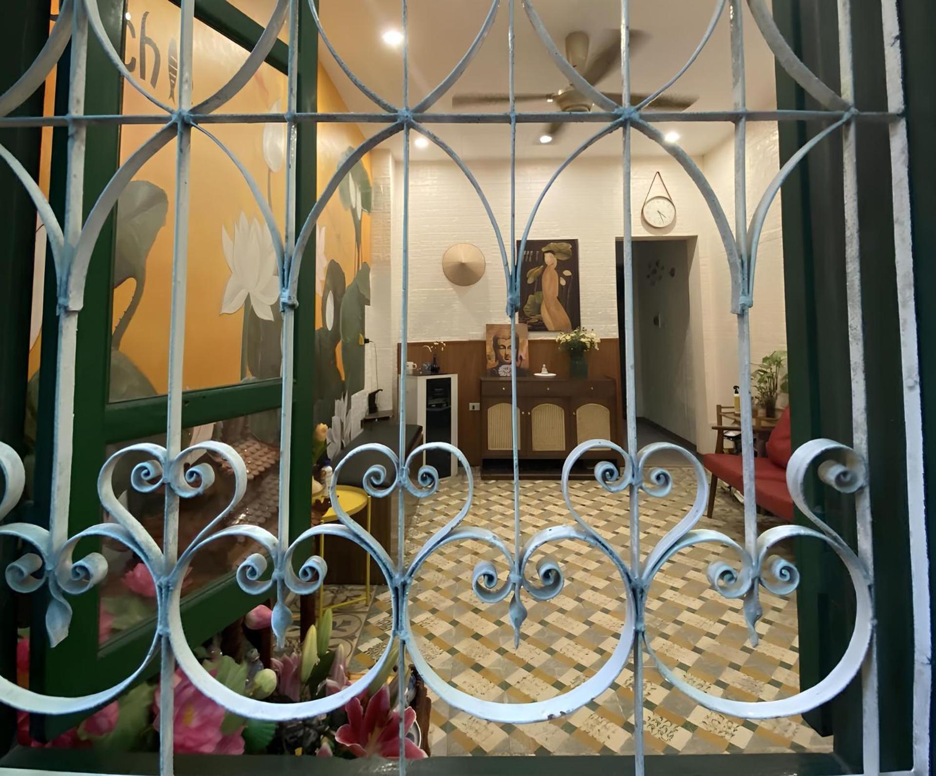 Anchie Ly Nam De- Ha Noi Train Street- Ha Noi Old Quarter Homestay Hanoi