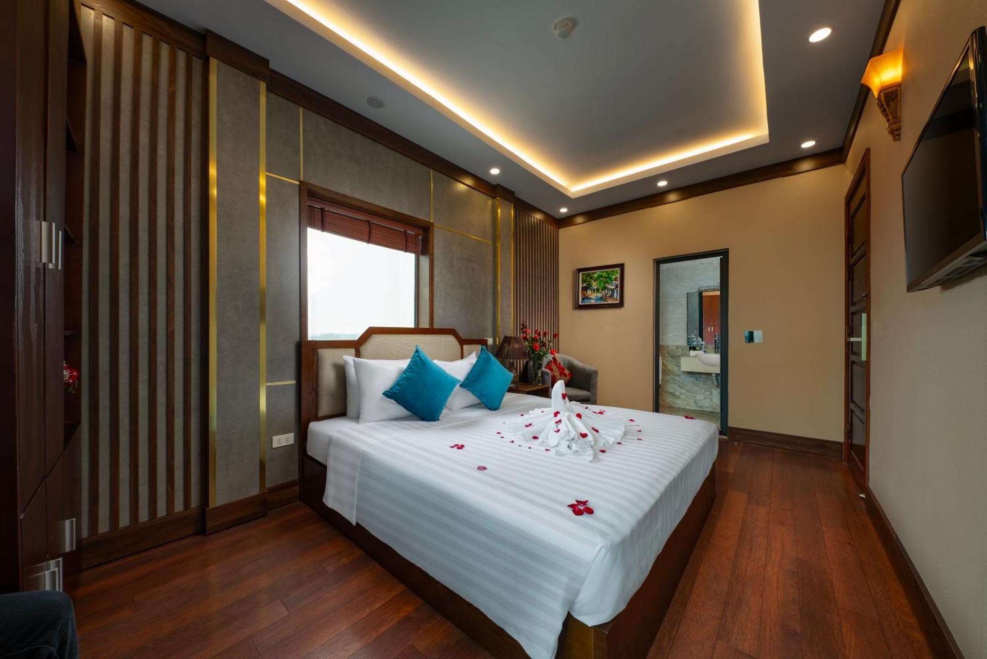 Hostel Hanoi Airport - Convenient & Friendly *