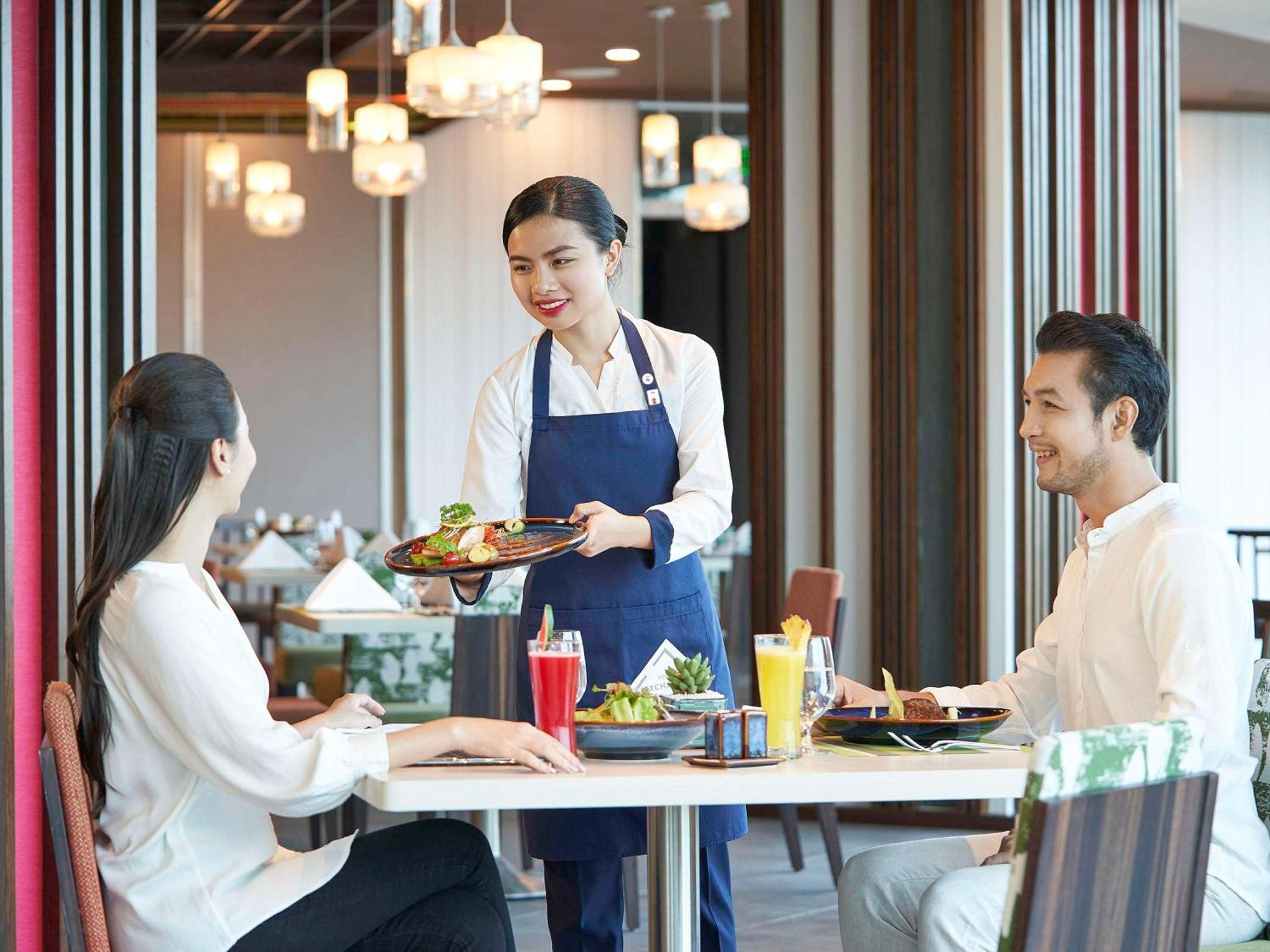 Novotel Thai Ha 5*
