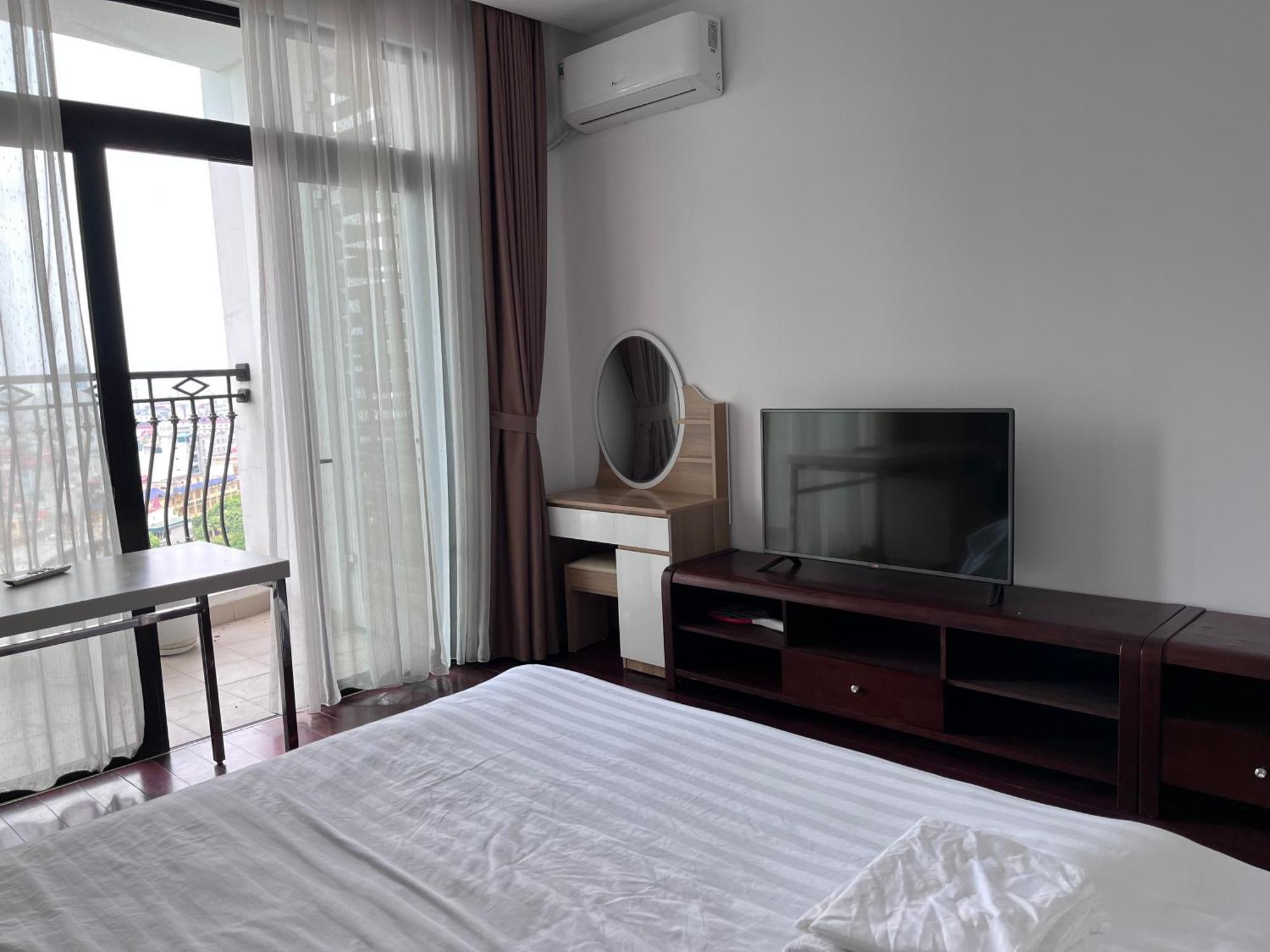 Vinhomes Royal Luxury 2 Br Hanoi
