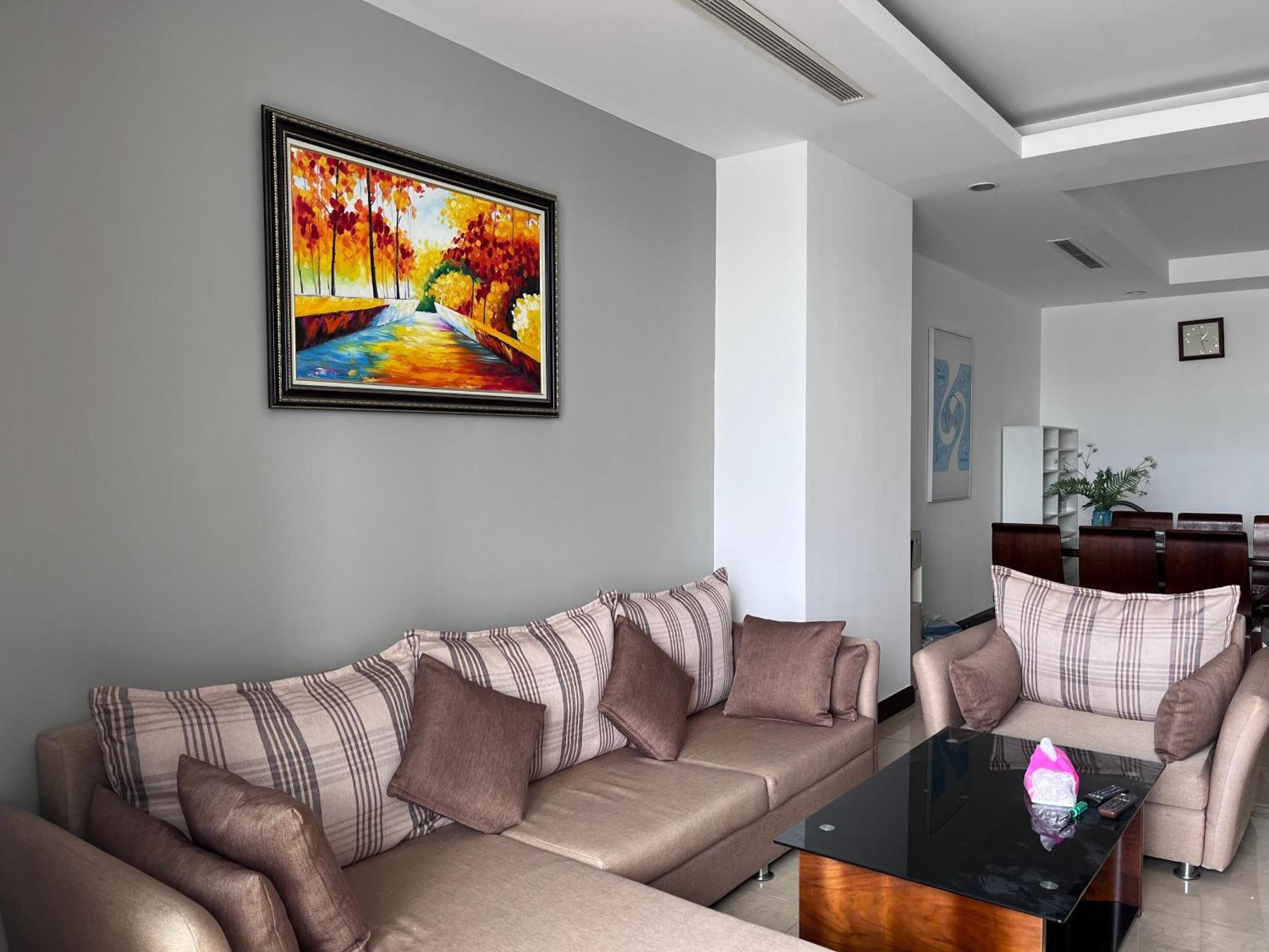 Apartment Vinhomes Royal Luxury 2 Br Hanoi