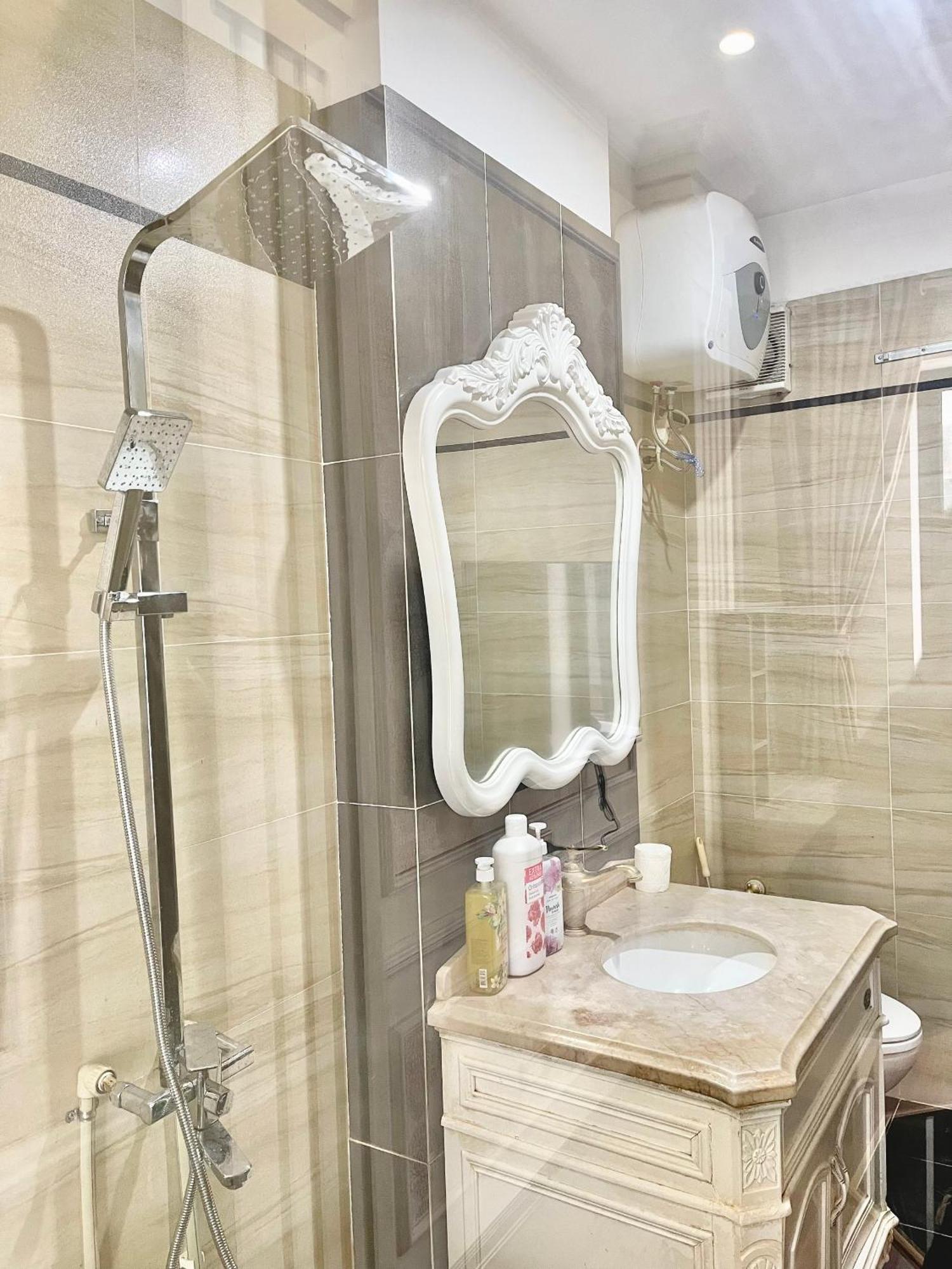 40m Large Room, Quiet Place Homestay