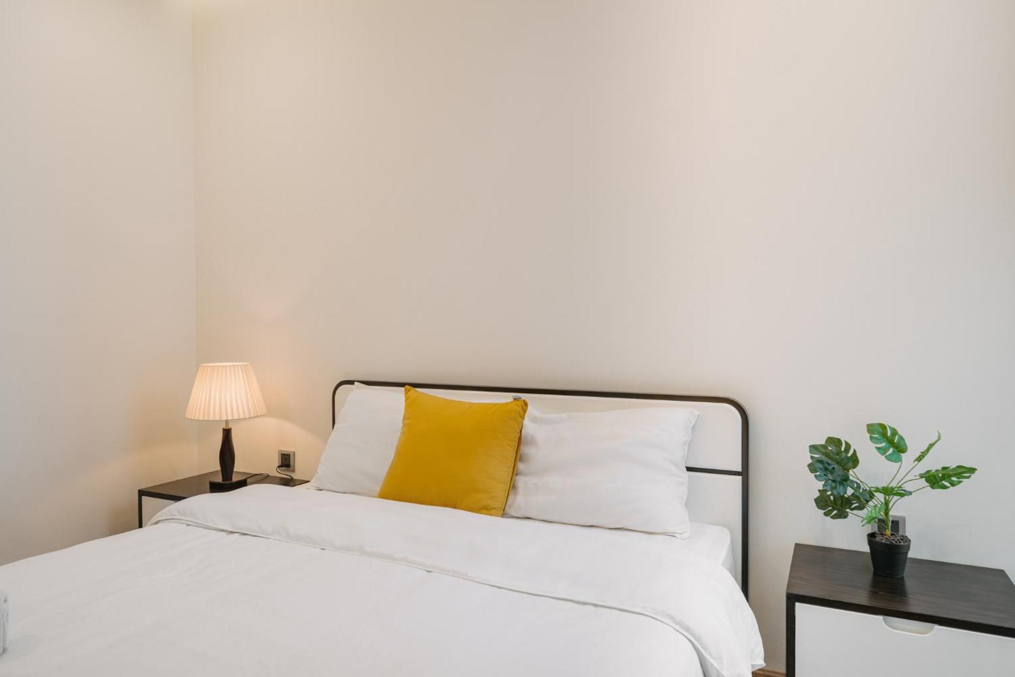 Apartment Shendo Vinhomes Metropolis *