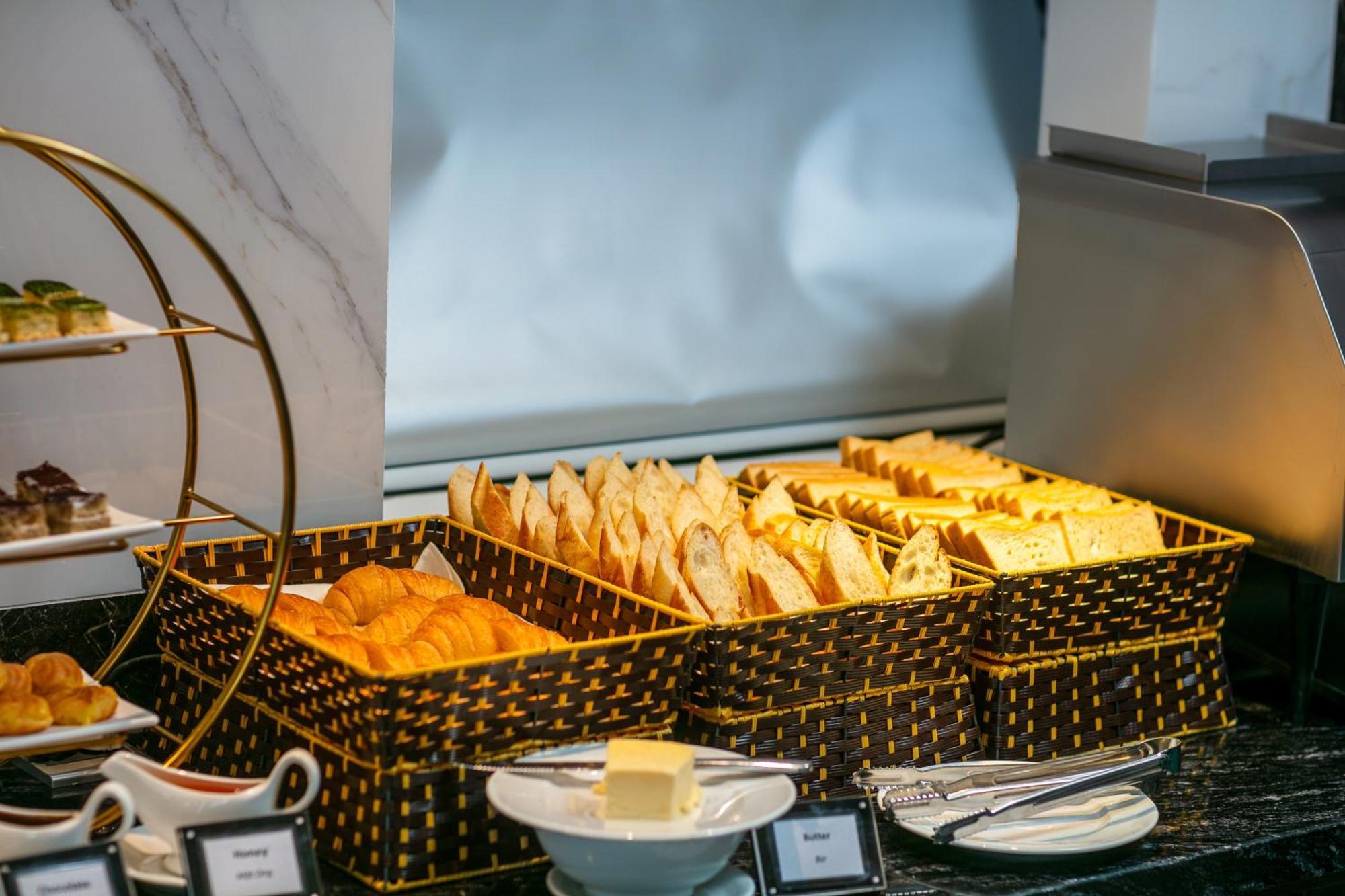 Khách sạn Khách Sạn&spa De Luxury