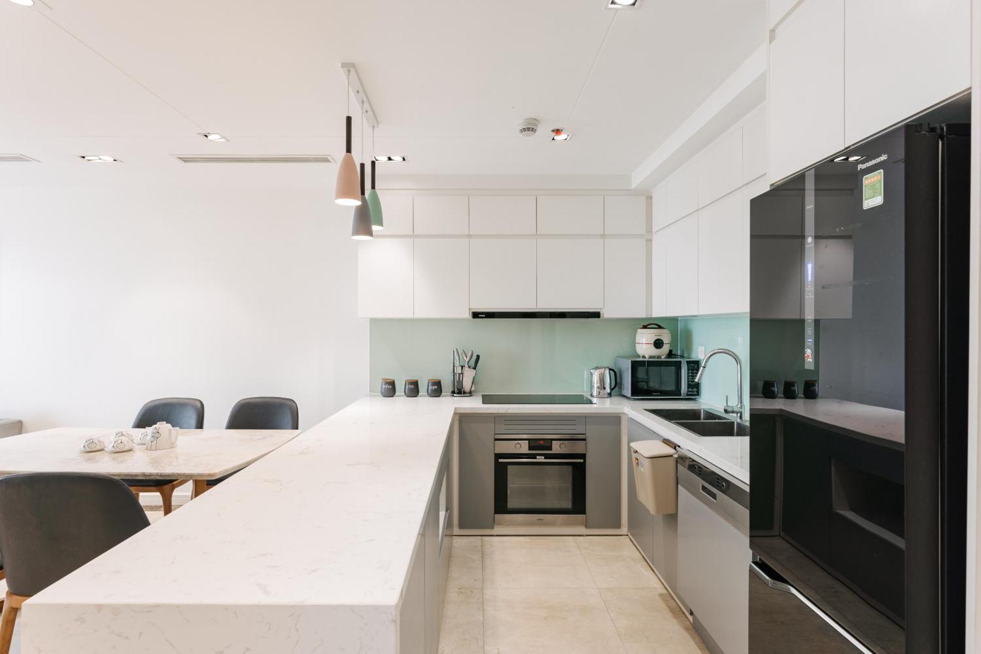 Apartment D'leroi Soleil- Tay Ho- Near Westlake In Ha Noi
