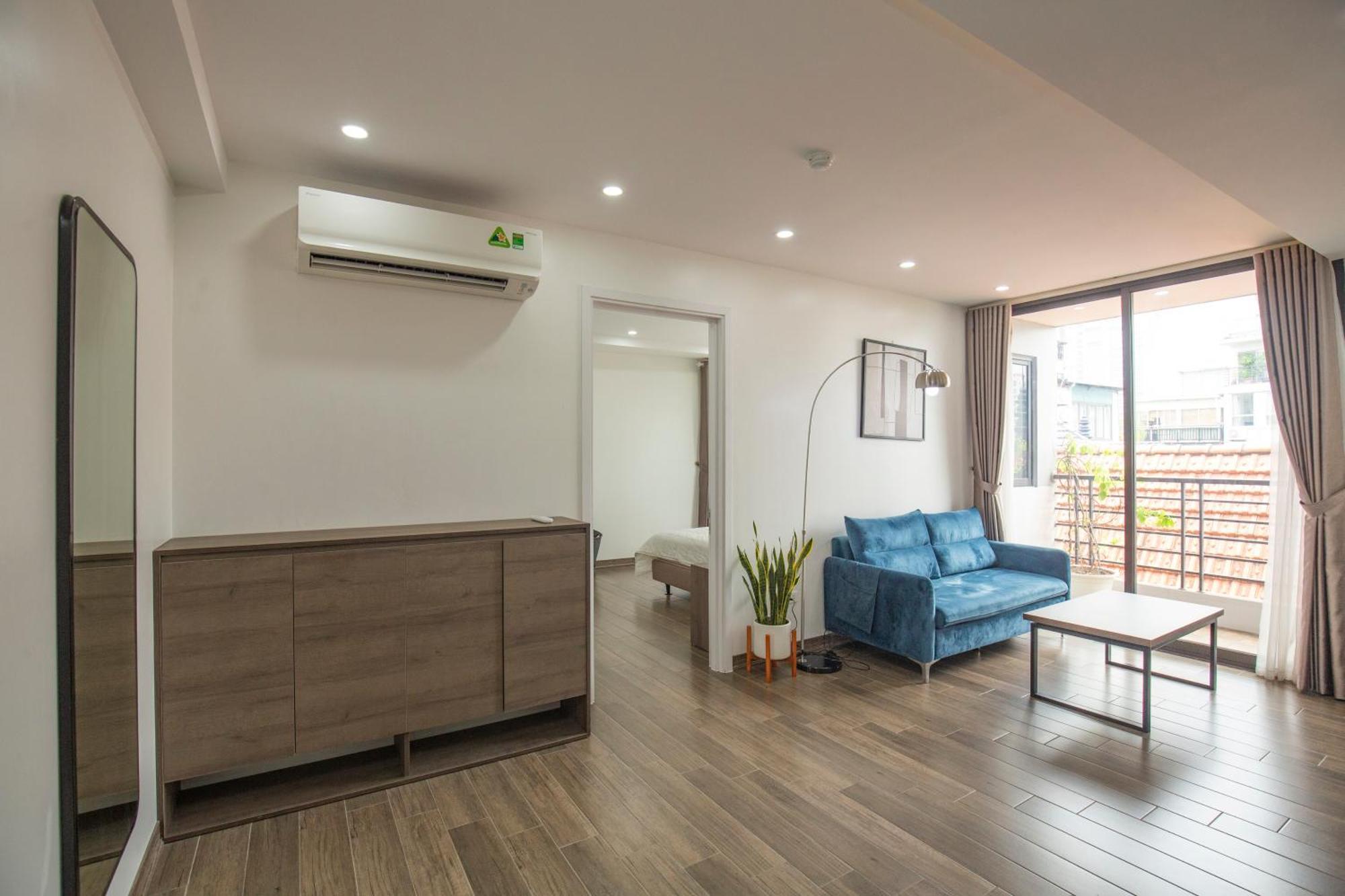 The Valley - Westlake Apartment