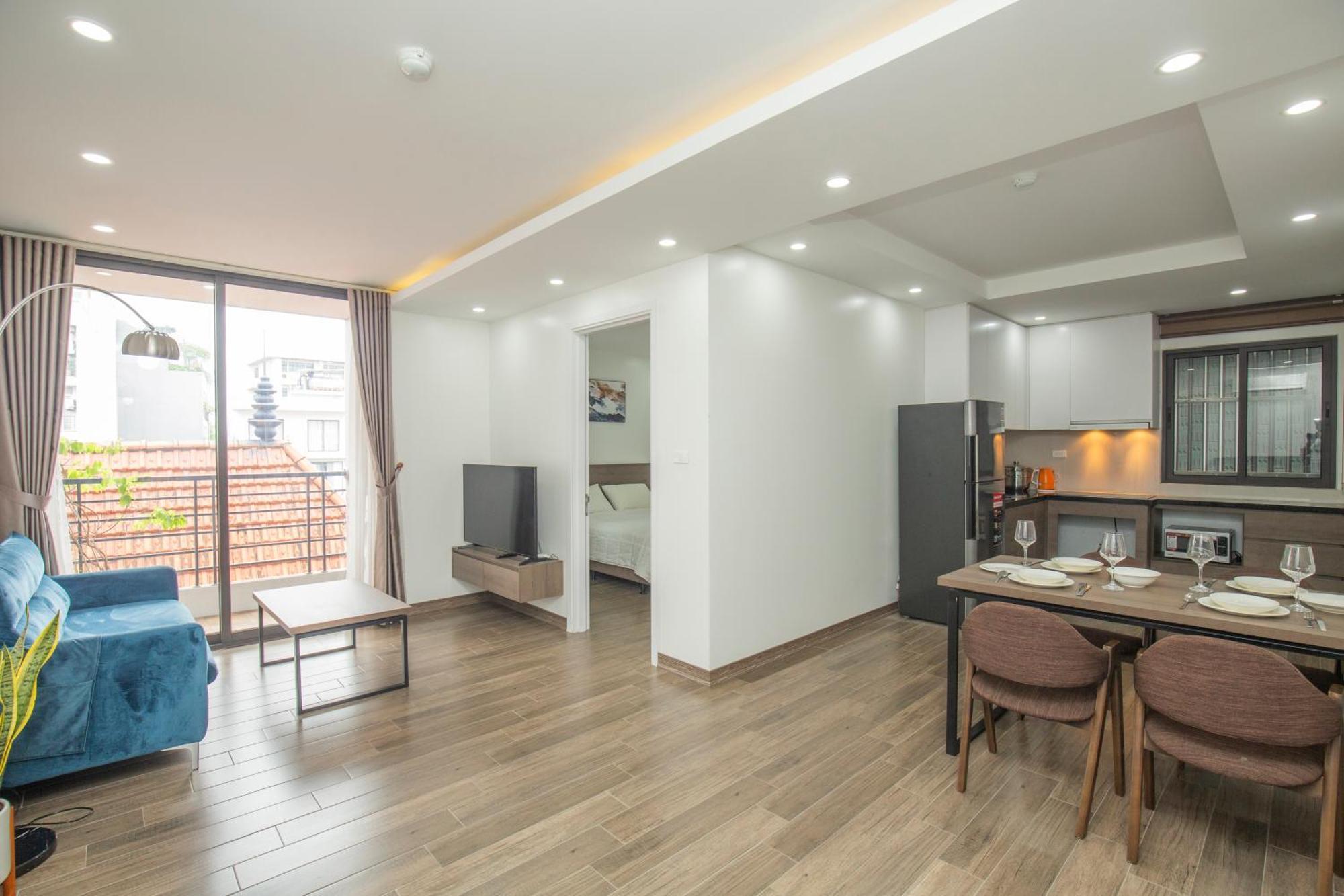 The Valley - Westlake Apartment *