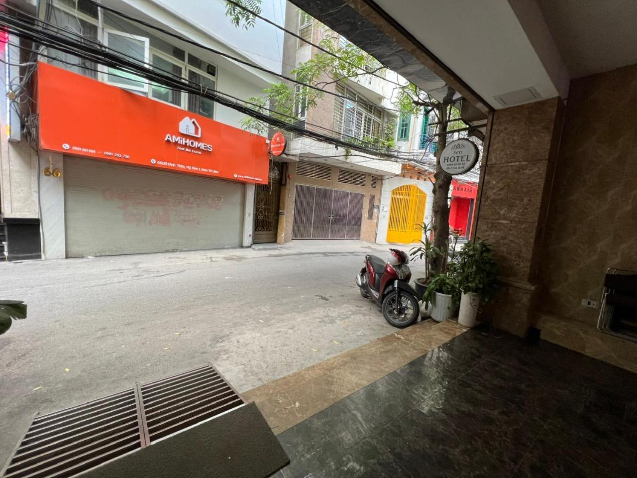 Sen My Dinh Song Da 미딩 Hanoi