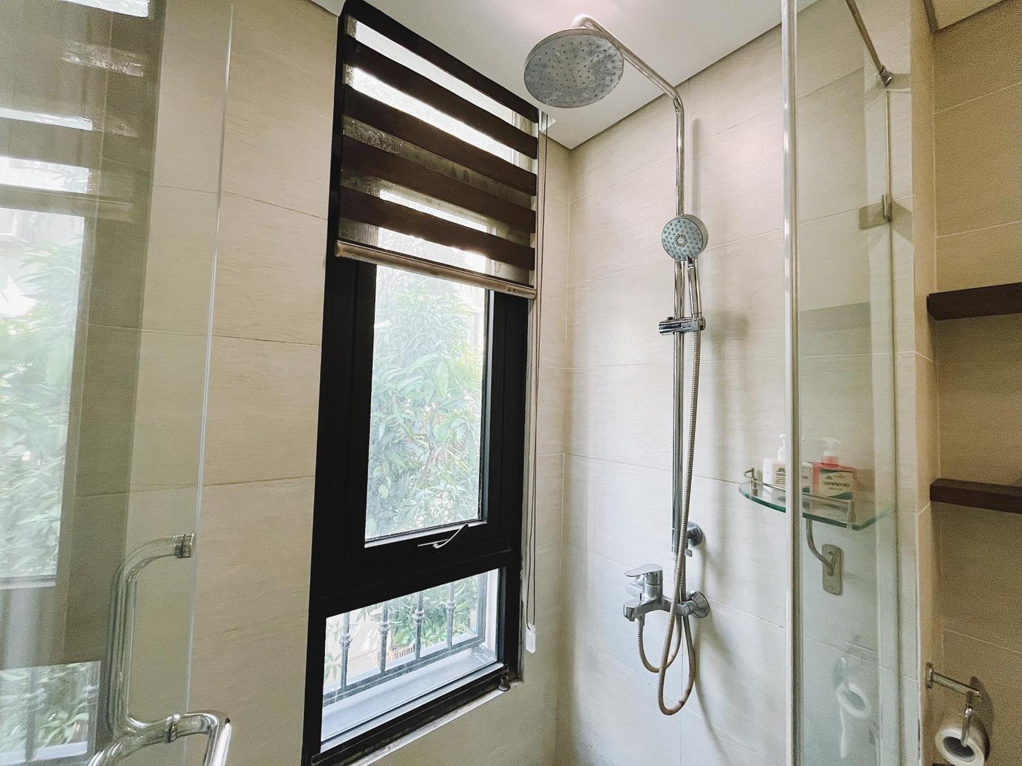 8 - Luxury Apartment, Open View *