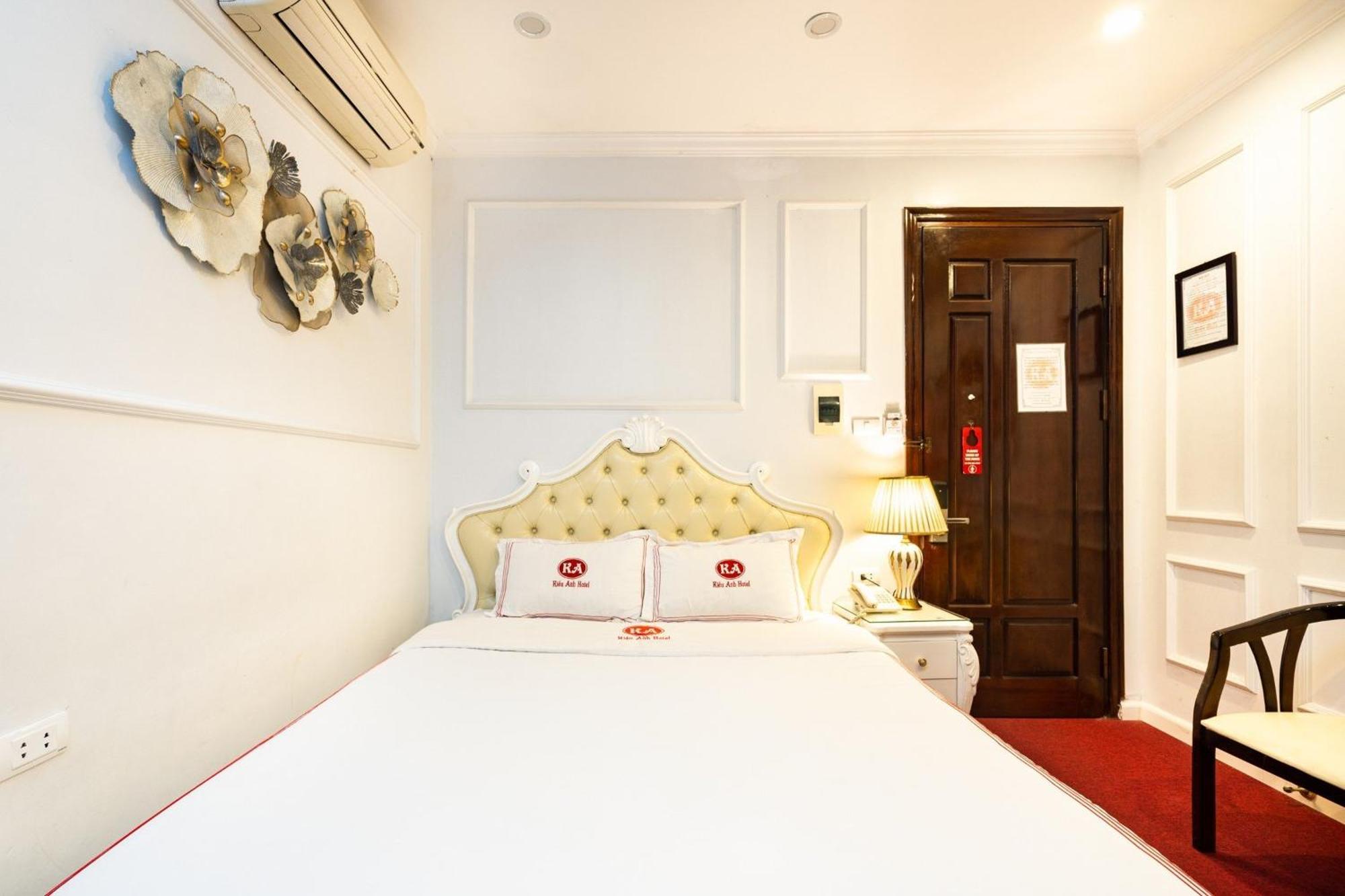 Kieu Anh - 81 Trung Kinh - By Bay Luxury Hanoi