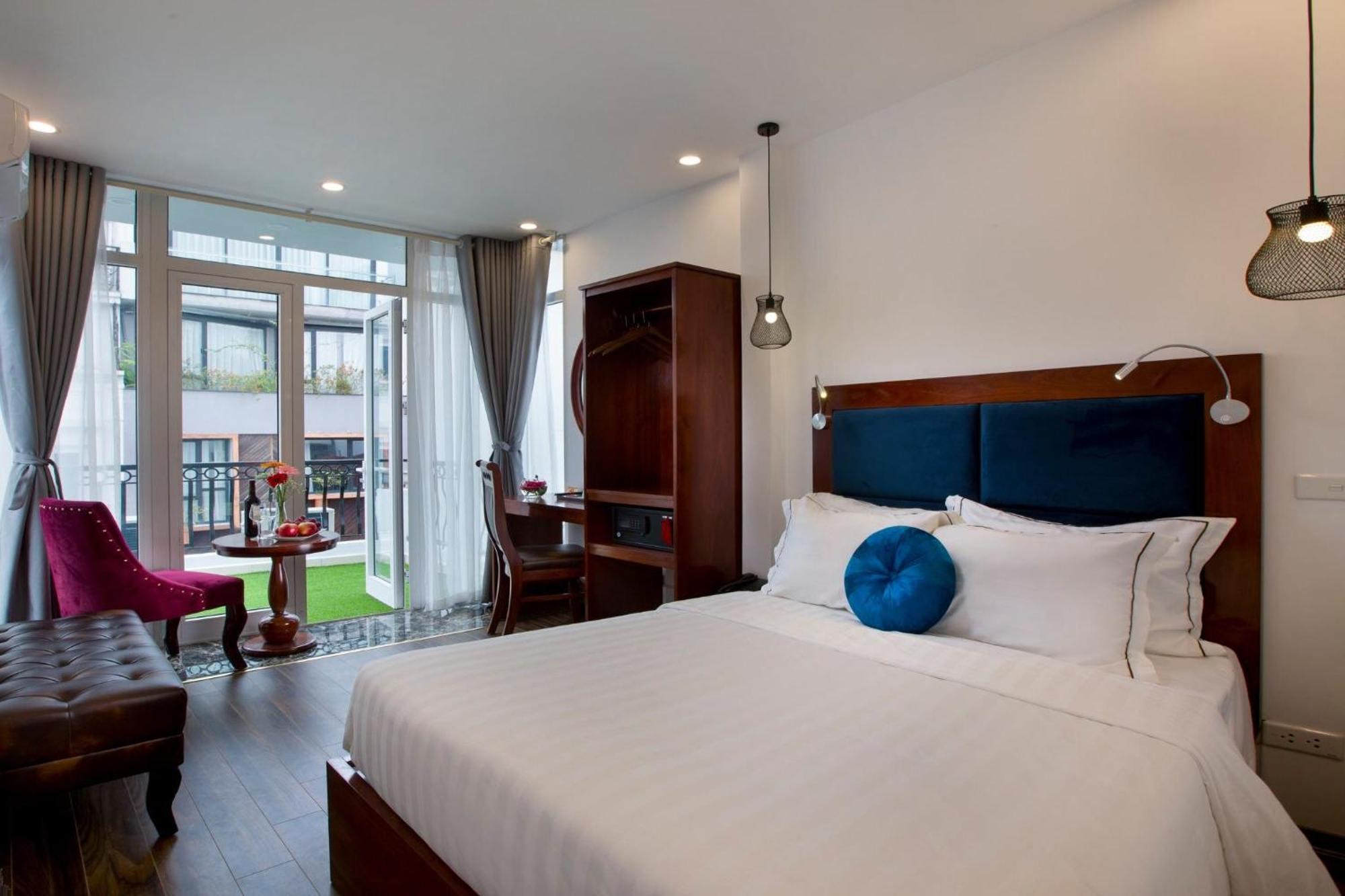 Antique Angel Hotel