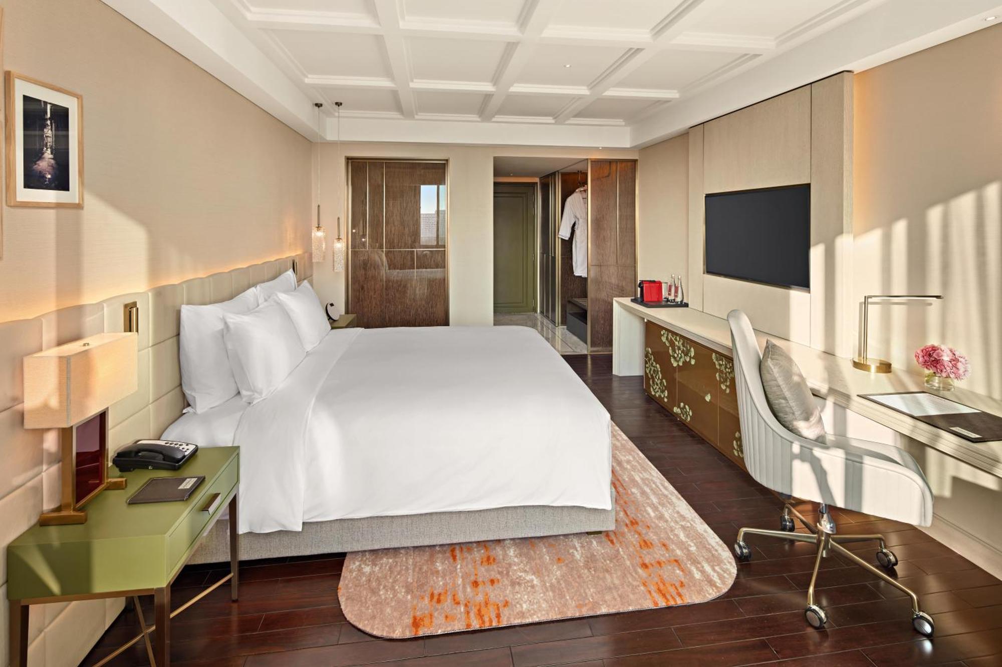 Moevenpick Centre 5*