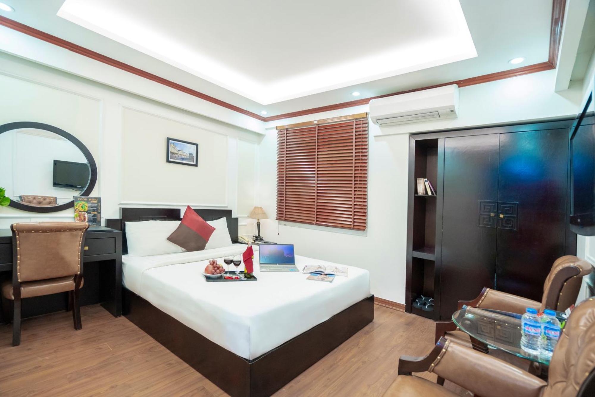 Hotel Paradise & Travel 4*