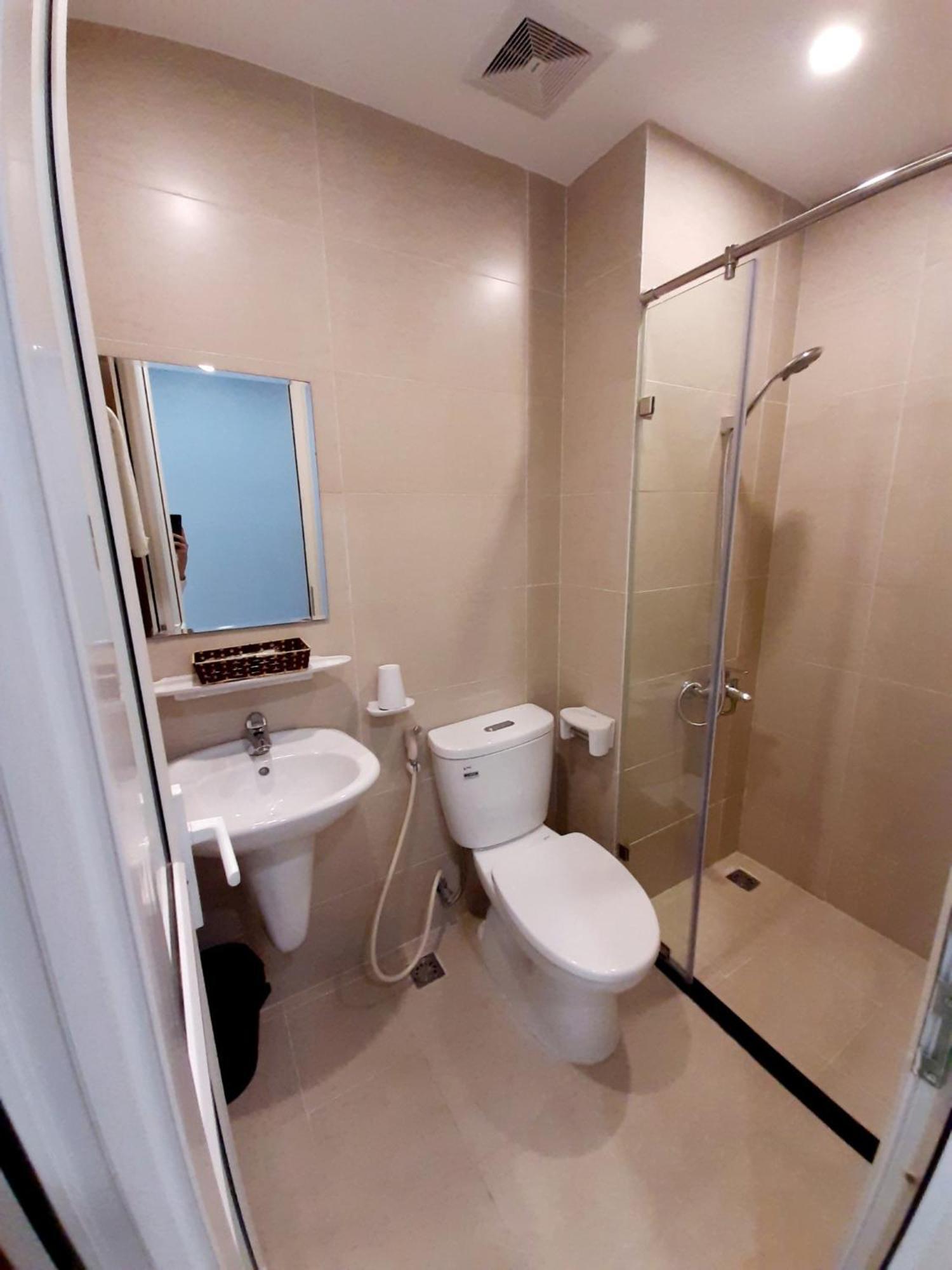 Free Airport Pick-up Flc Pham Hung 2br * Hanoi