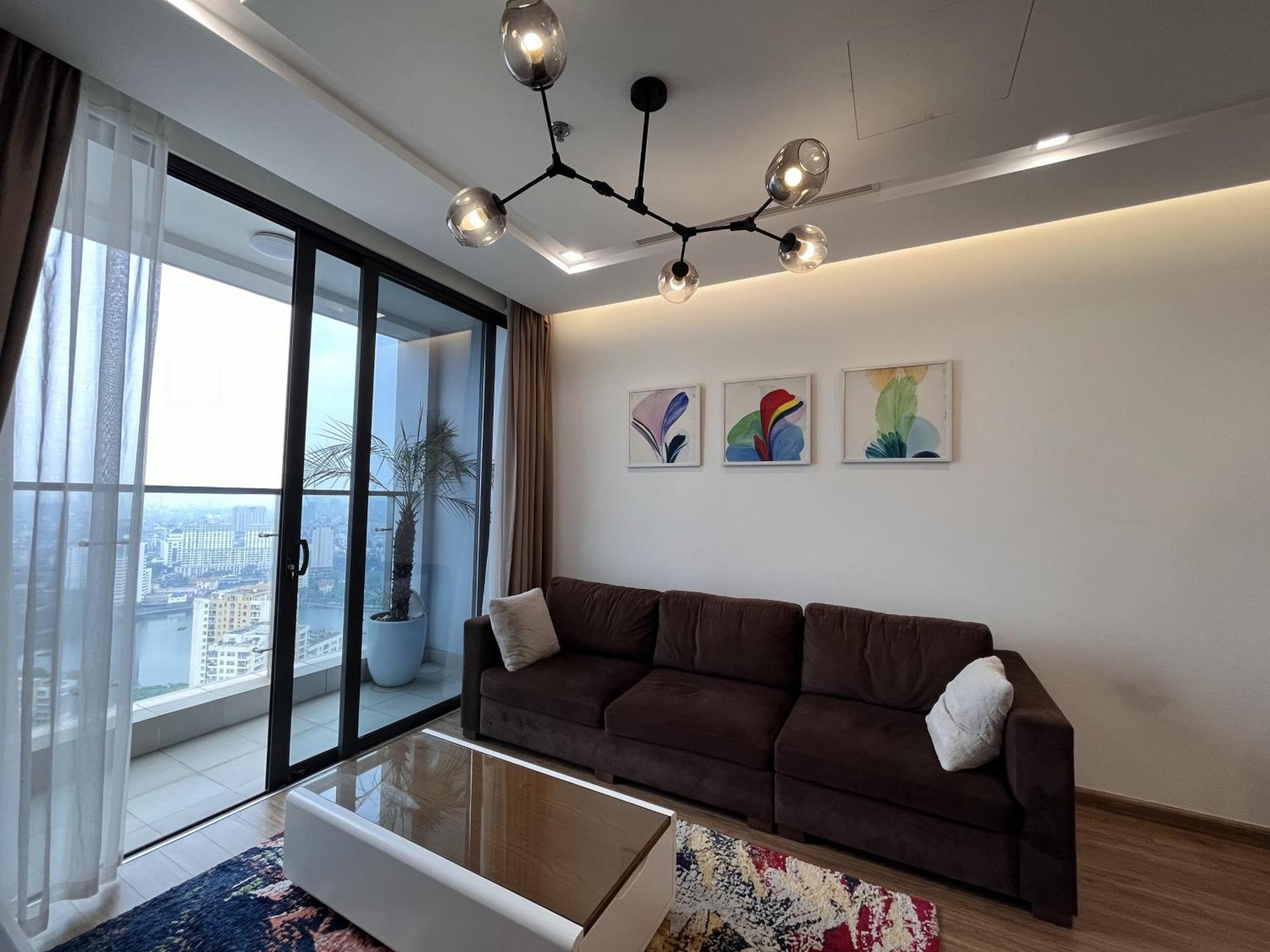 Vinhomes Metropolis Luxury 2 Br *