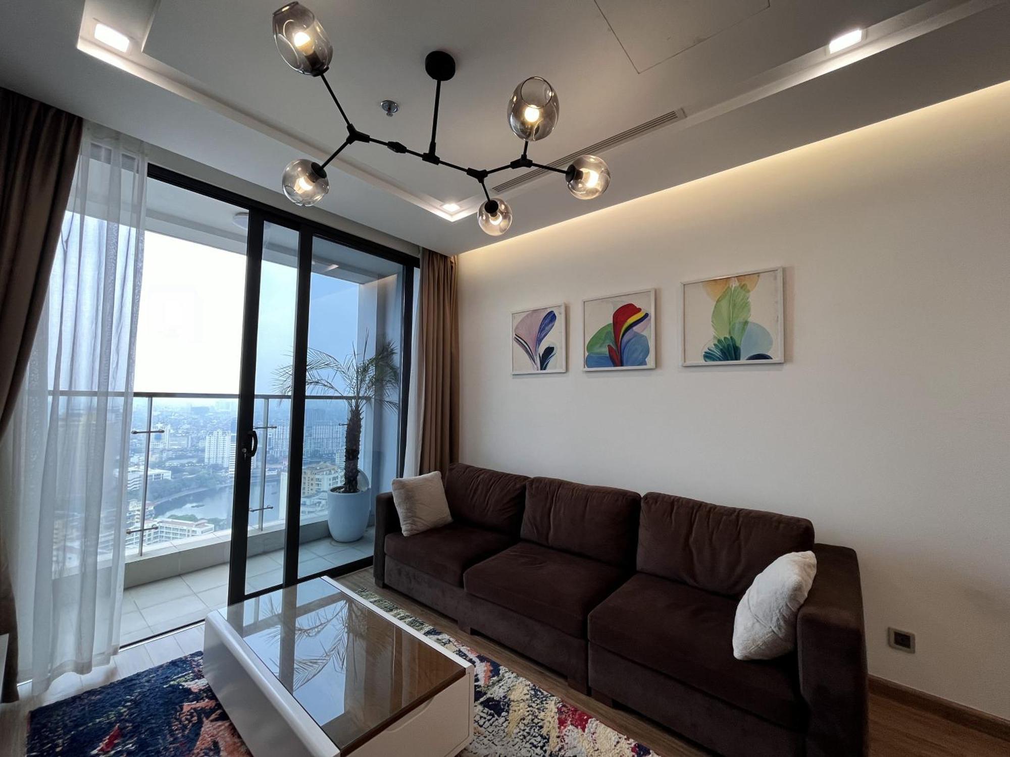 Vinhomes Metropolis Luxury 2 Br Apartment
