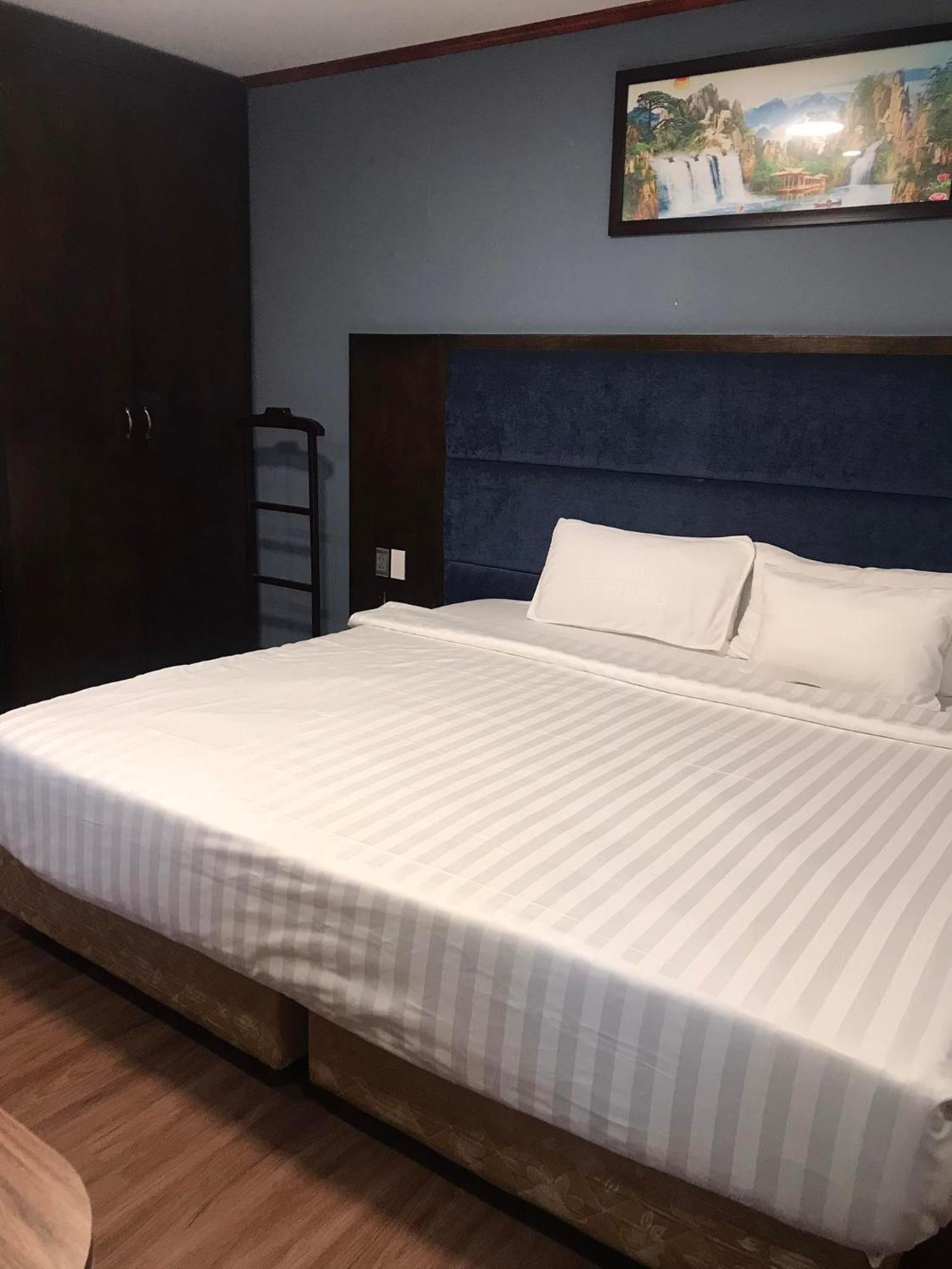 A25 - 28 Trần Quý Cáp 2* Hà Nội