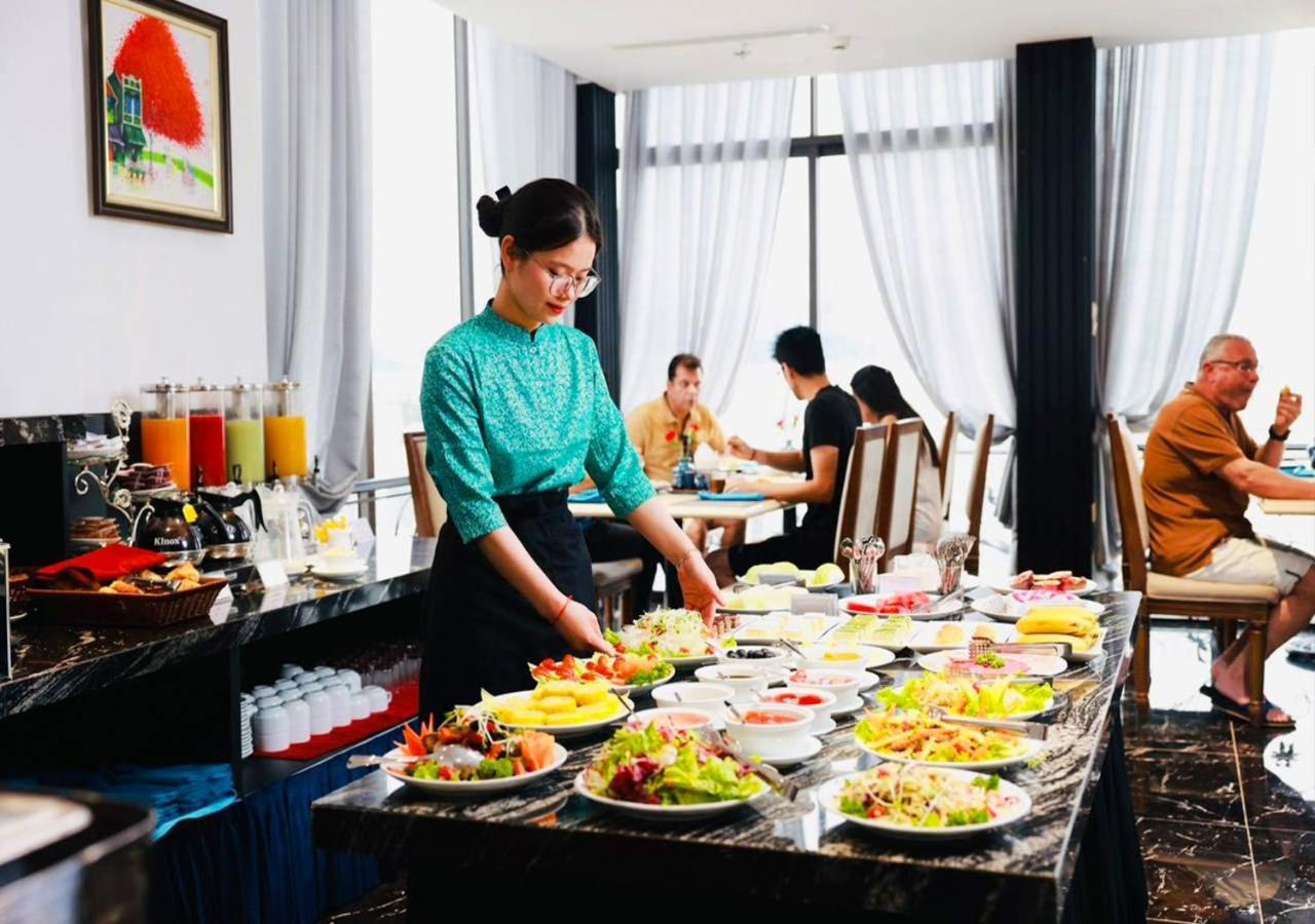 Family Khách sạn Hà Nội