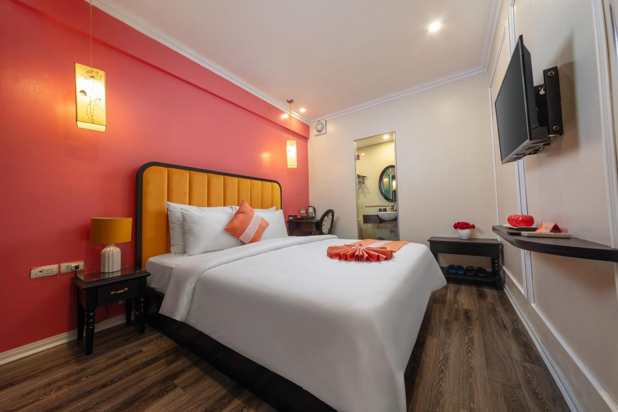 Hotel Omina & Travel