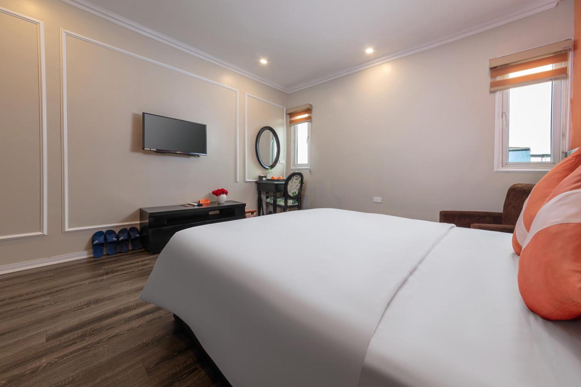 Omina & Travel Hanoi