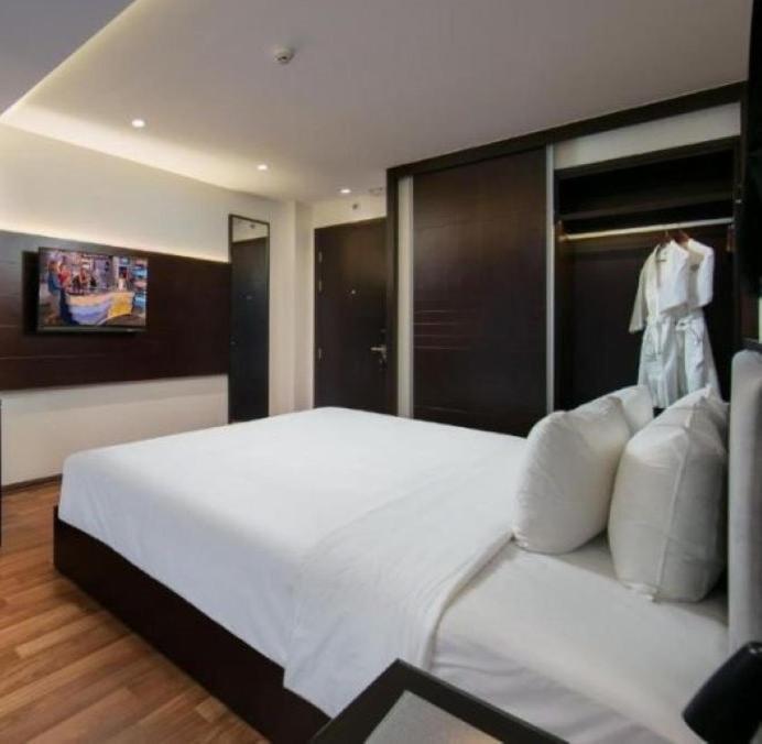 Hotel Fiesta &