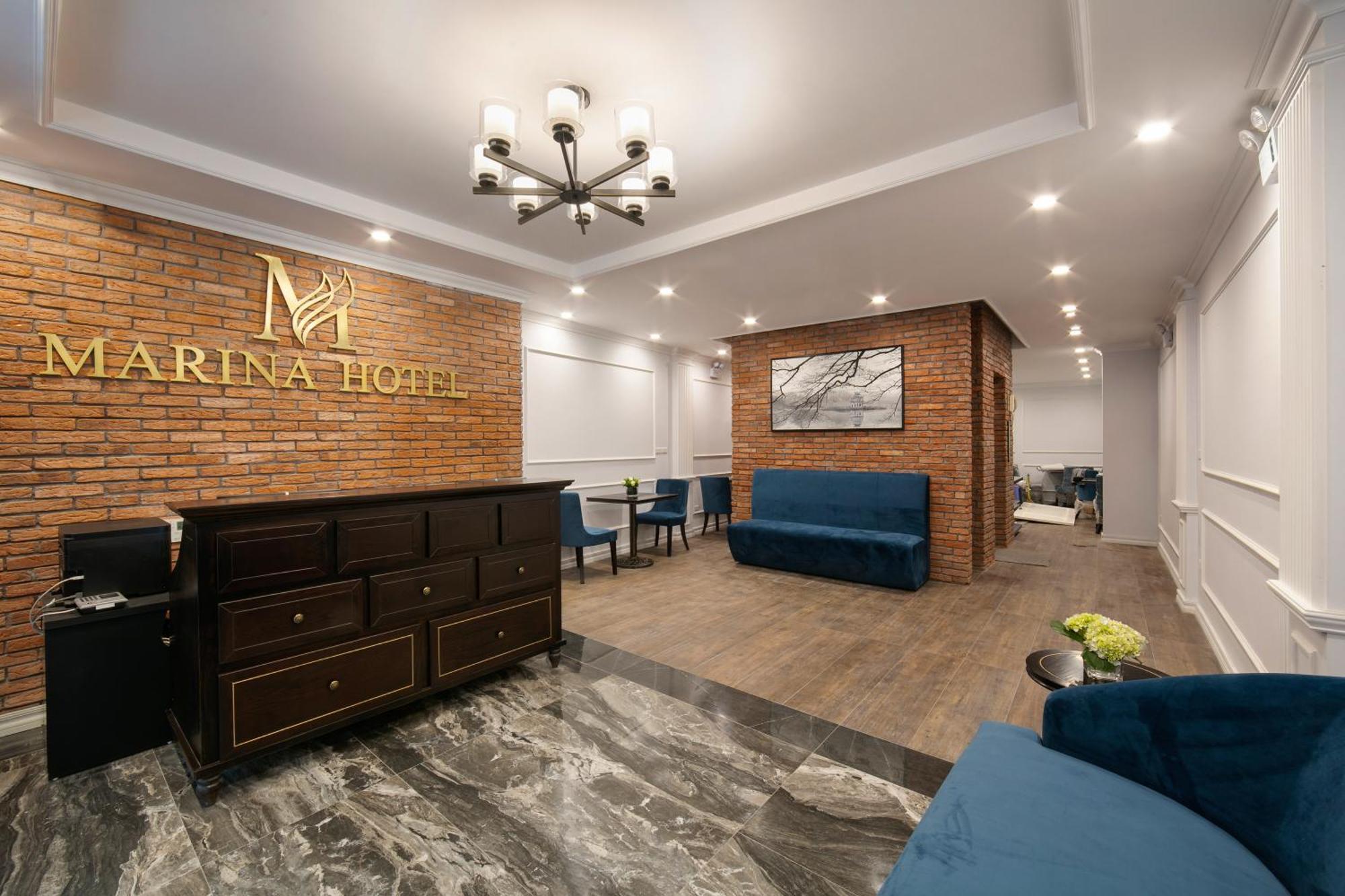 Hotel Marina