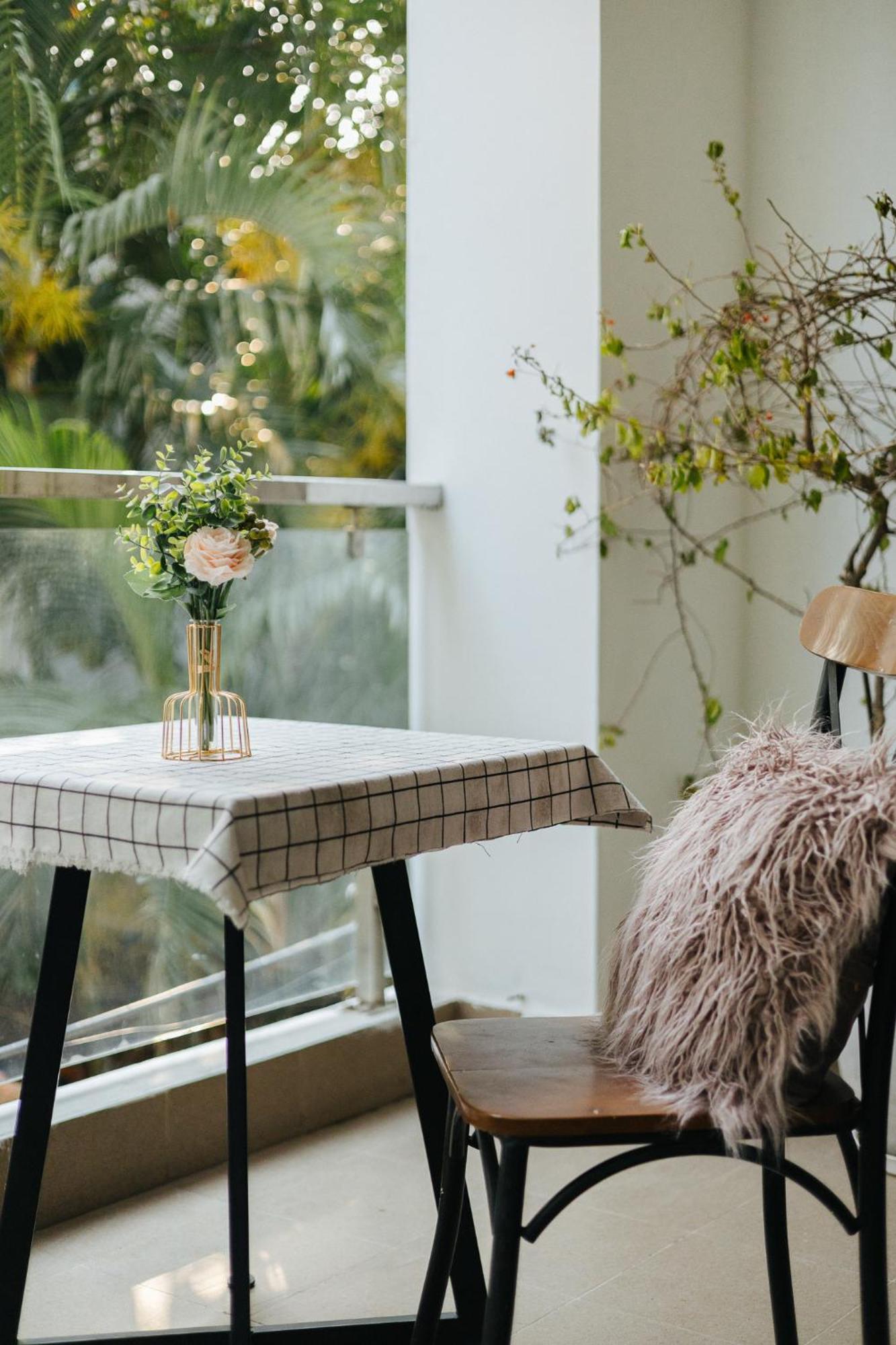 M Lakeside - Cara Rustic Hanoi