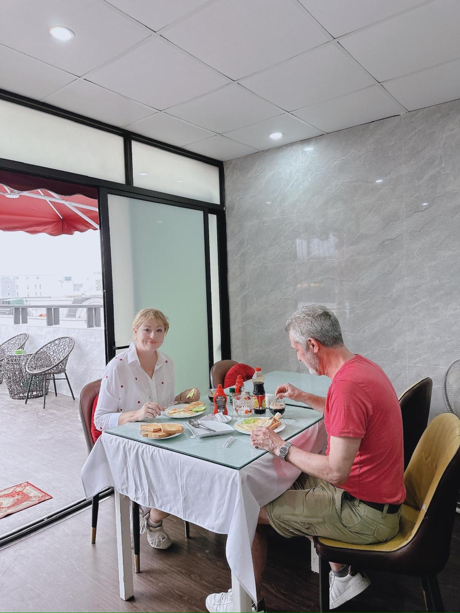 Golden Rose Premium Hà Nội