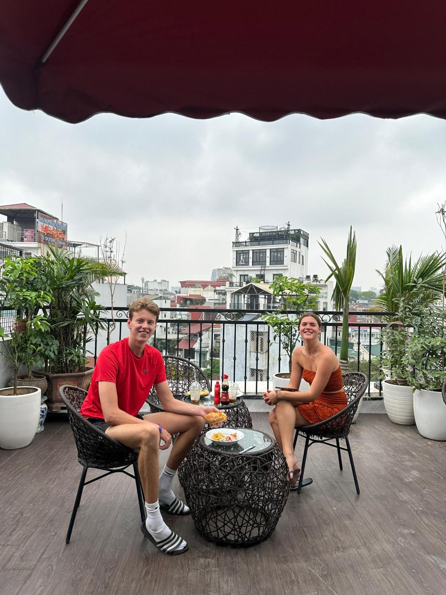 Golden Rose Premium Hà Nội