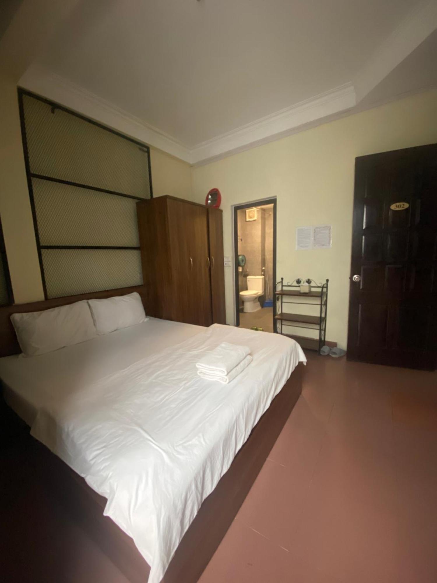 Nusmile's And Travel Homestay Hanoi