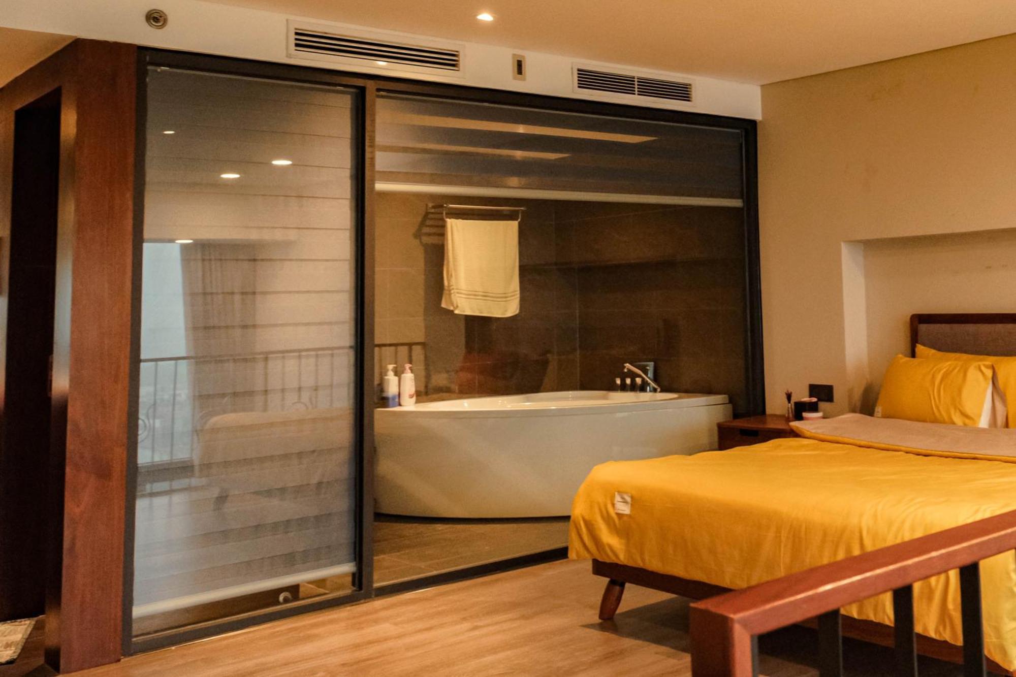 Pentstudio West Duplex Apartment Hanoi