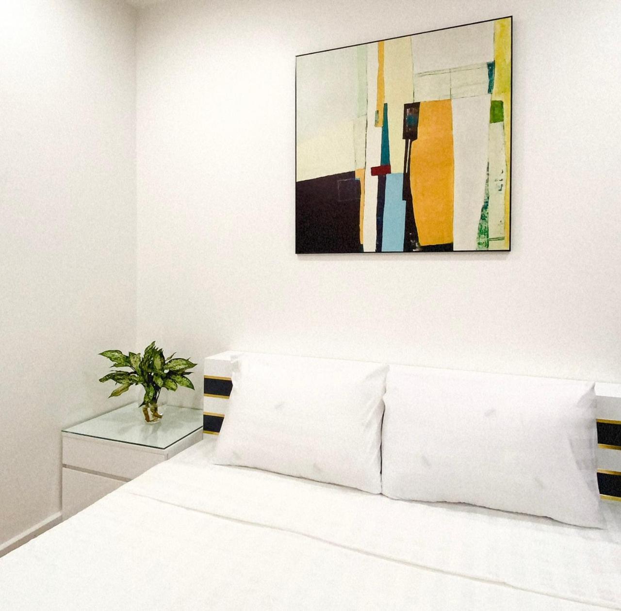 Apartment Vinhomes Dcapital Tran Duy Hung Official *