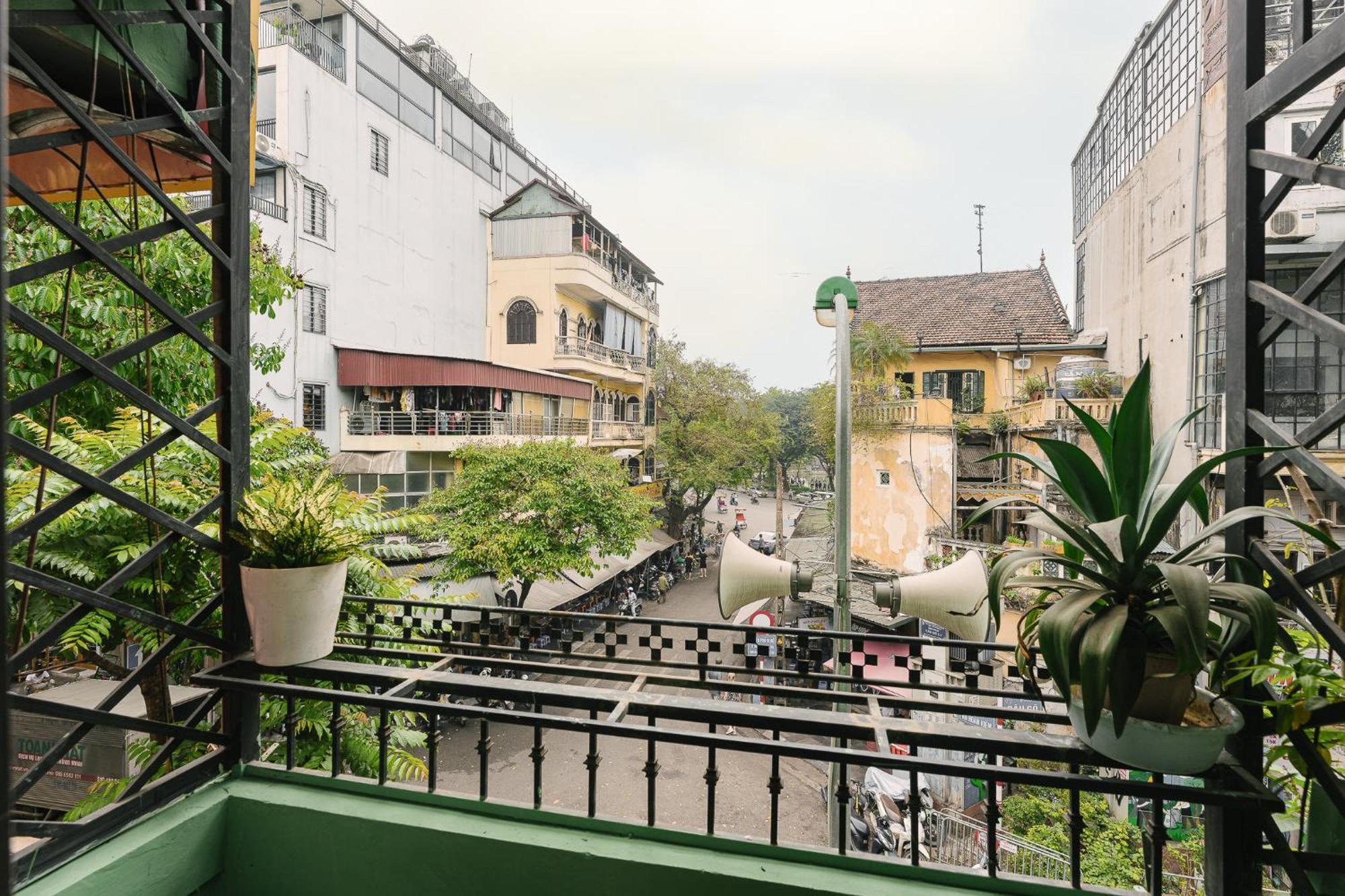 Hanoi-oi Cau Go