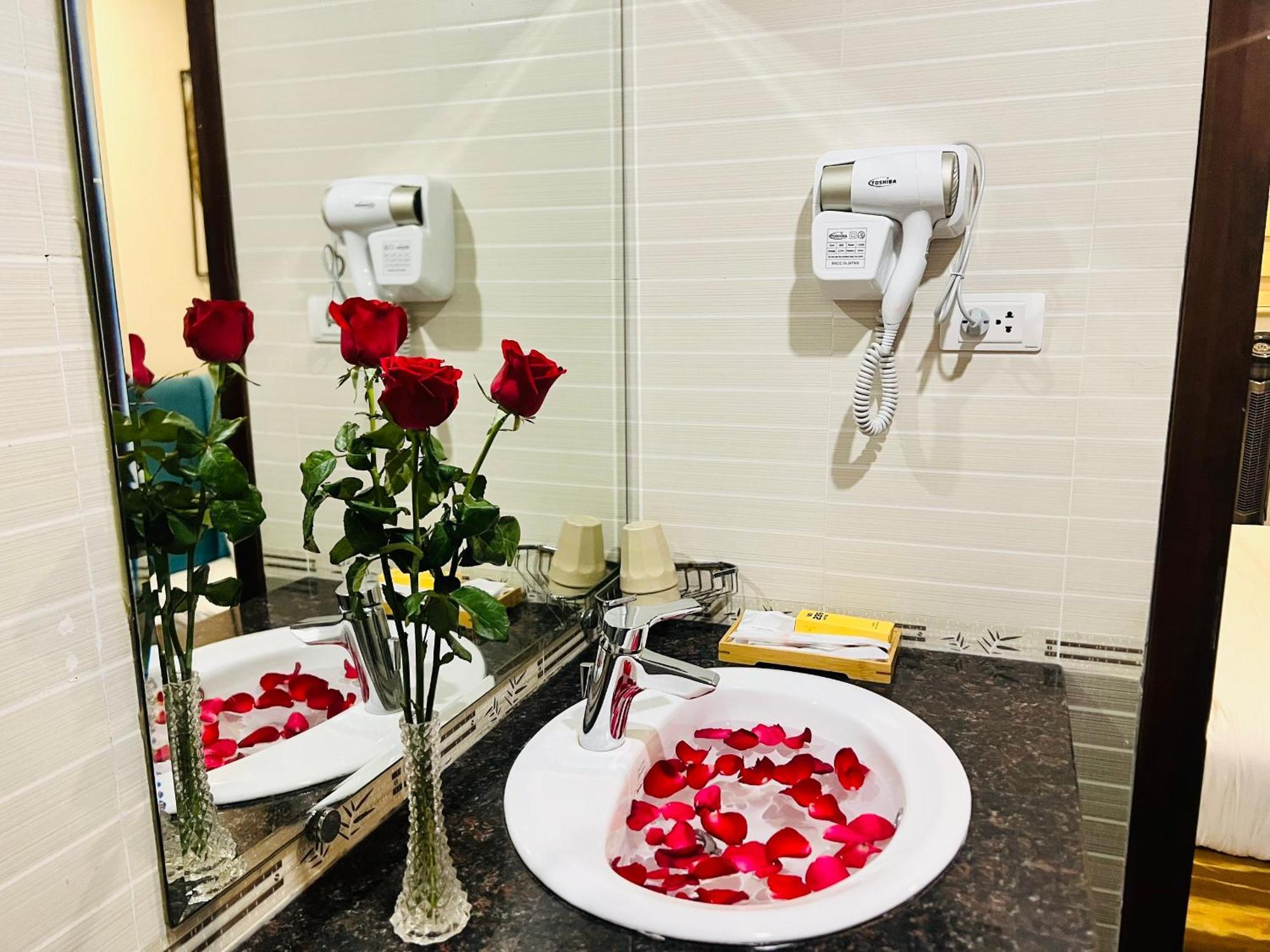 Hotel Khach San 239 3*