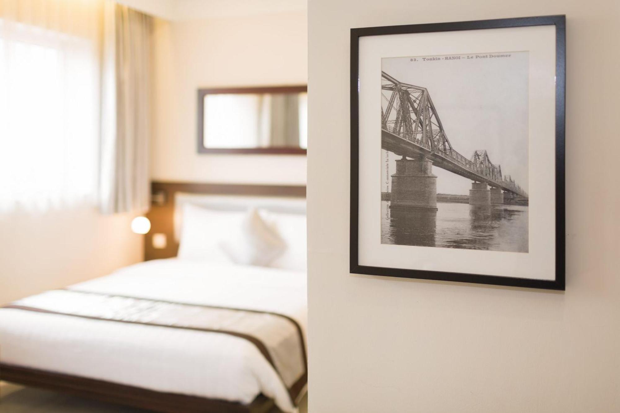 Hong Ha Hn - By Bay Luxury Apartment